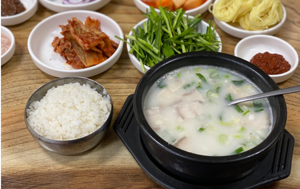 원조신성가마솥돼지국밥