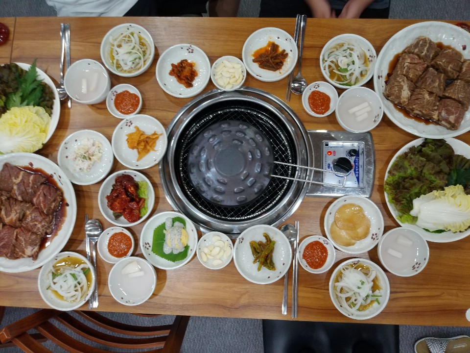 돈대감숯불갈비