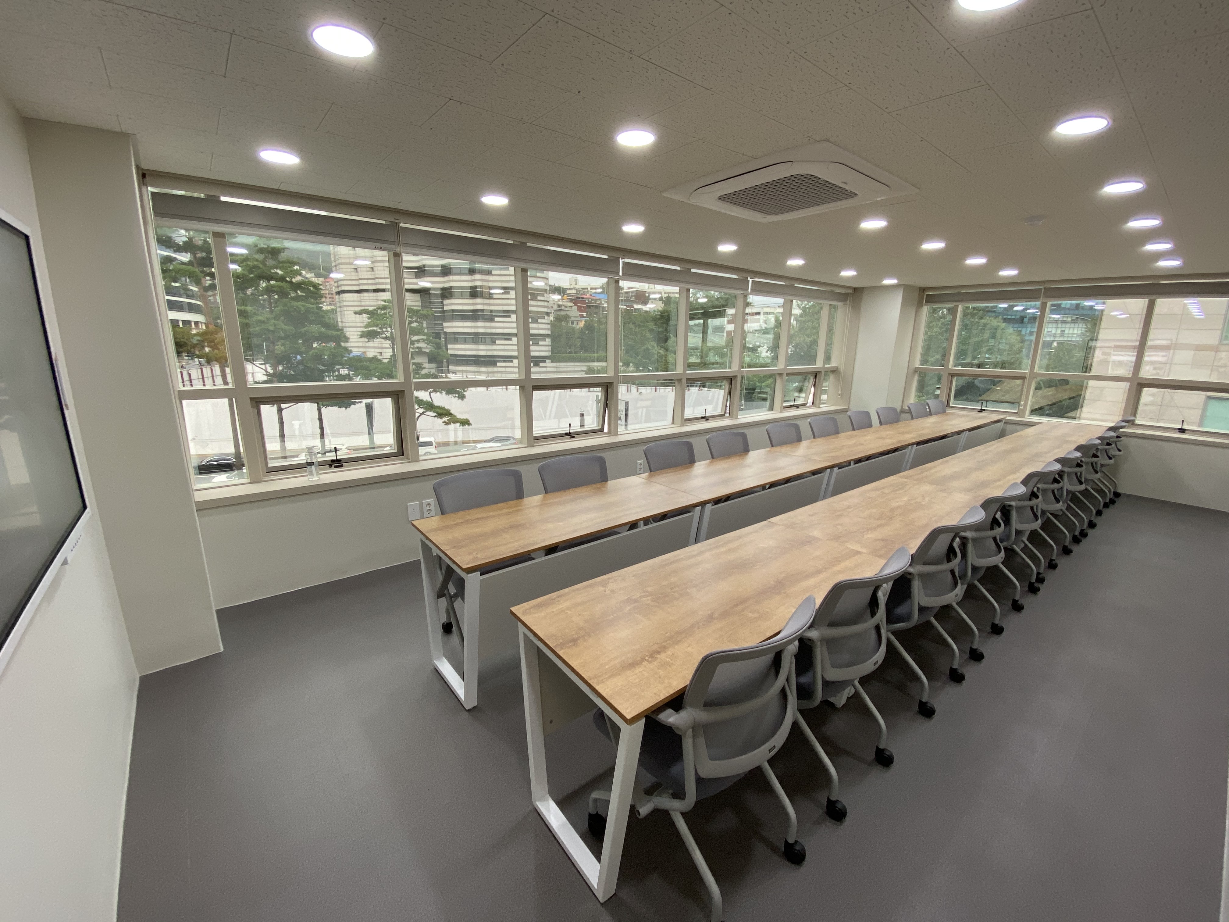 인스파이어 2호점 비즈센터 회의실 대표 이미지