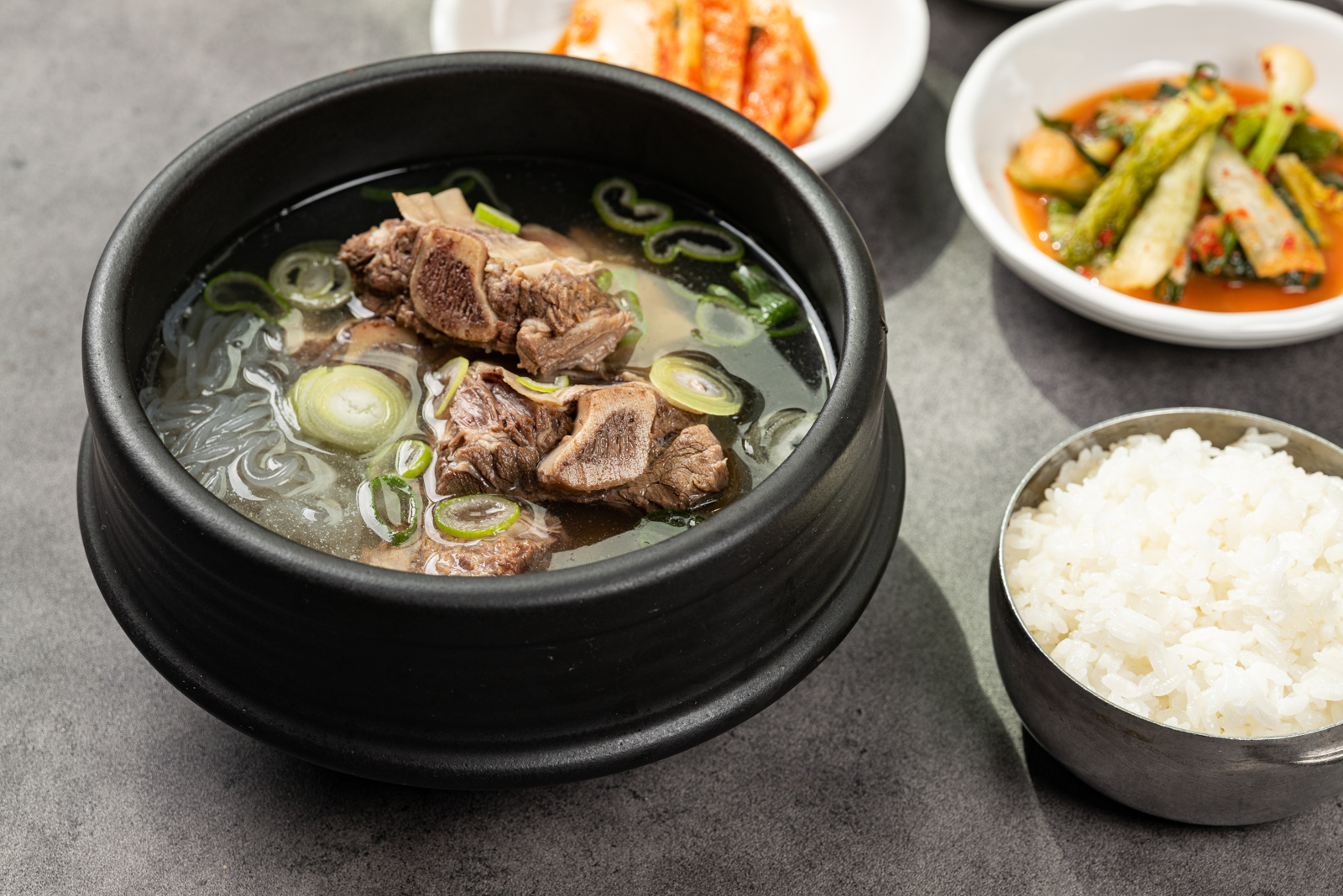 함흥본가면옥 길동사거리점