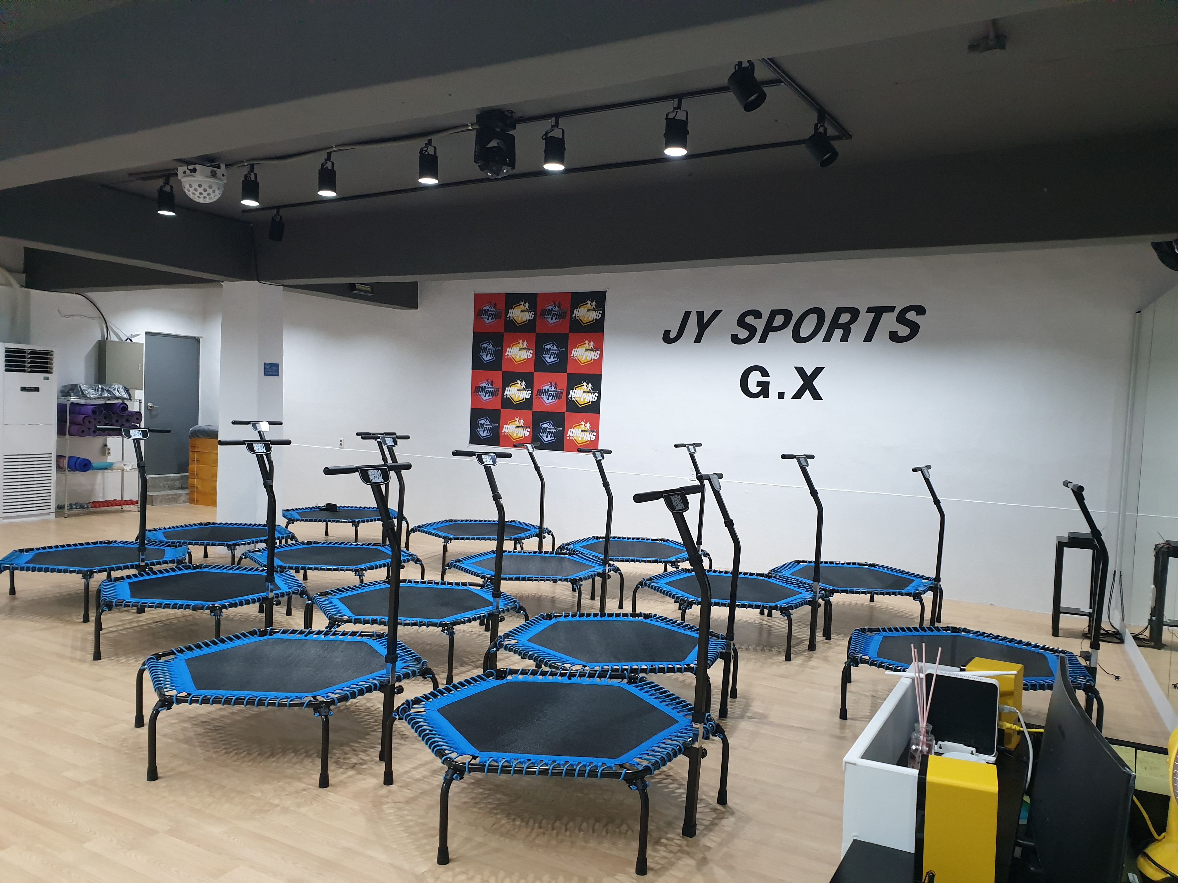 JY SPORTS 점핑