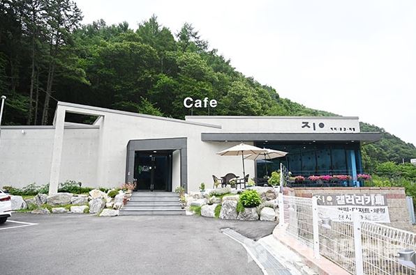 지영갤러리카페