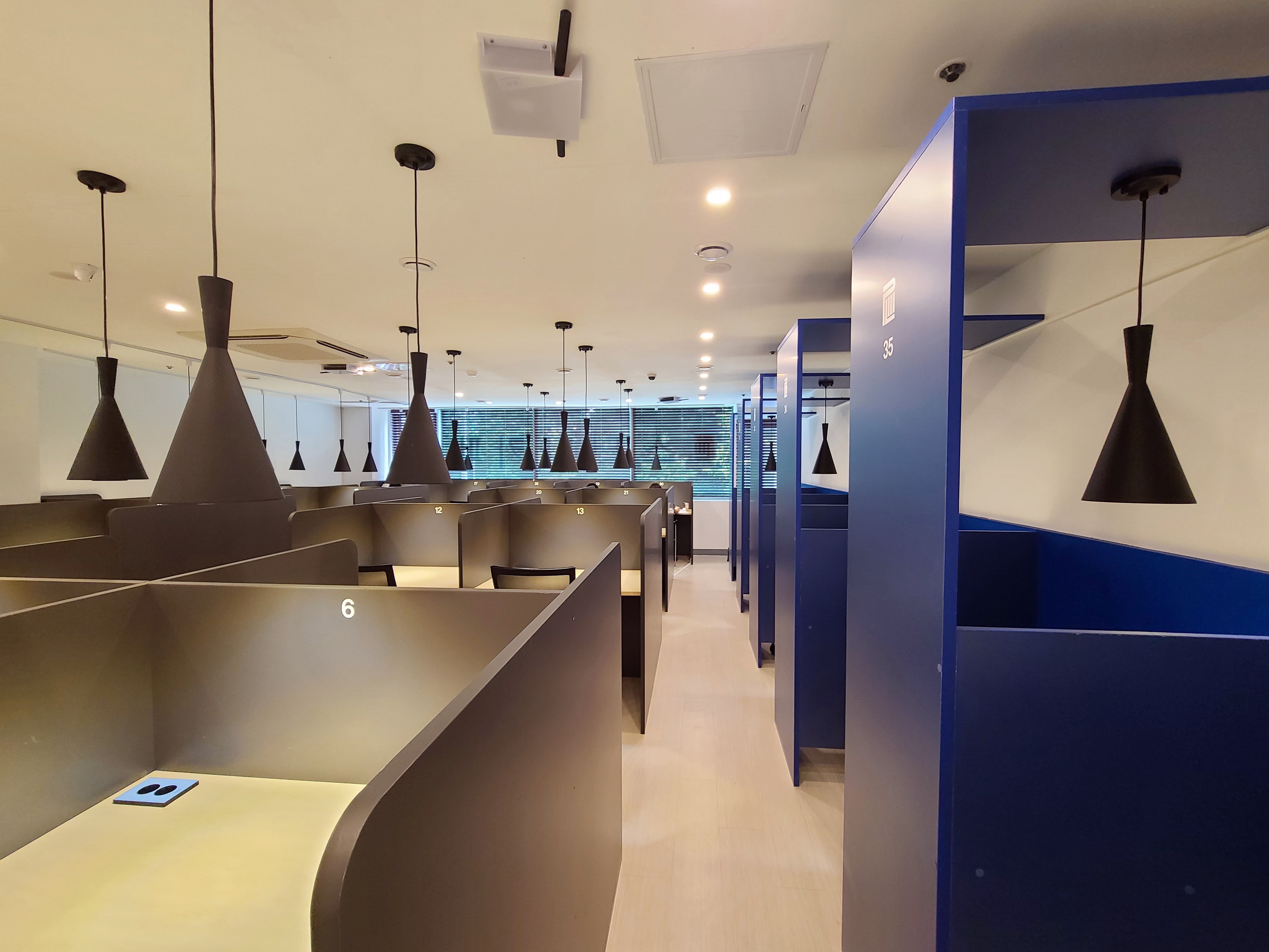 더프리미엄스터디카페 솔샘역점