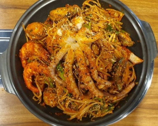 돈푸짐감자탕