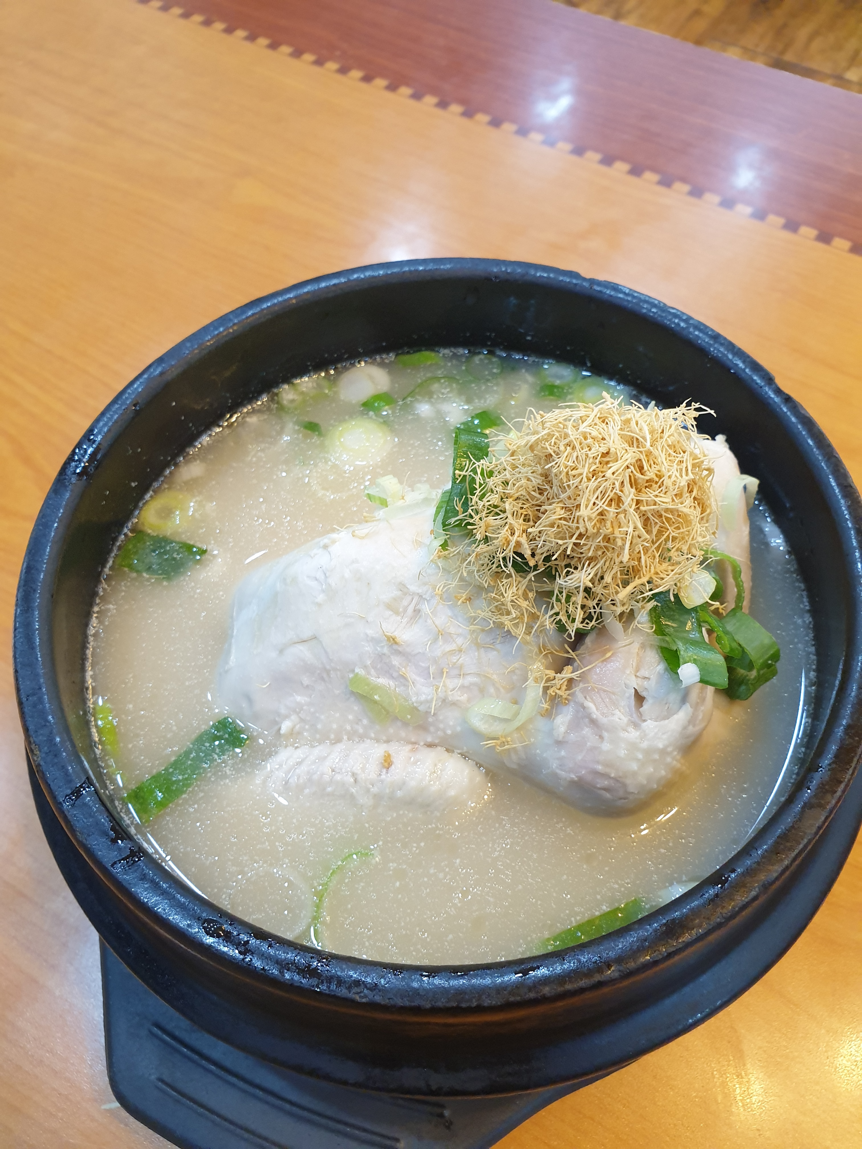 병영 궁중삼계탕