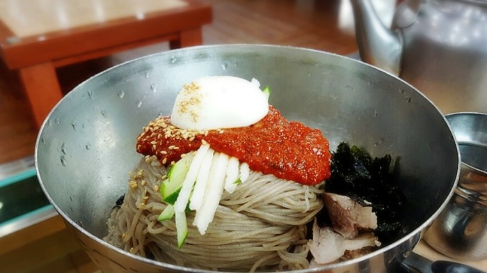 비빔막국수