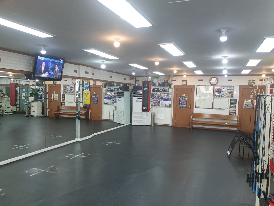 경기도 구리시 체육관로80번길 복싱체육관 김태식 복싱클럽 내부 모습 3