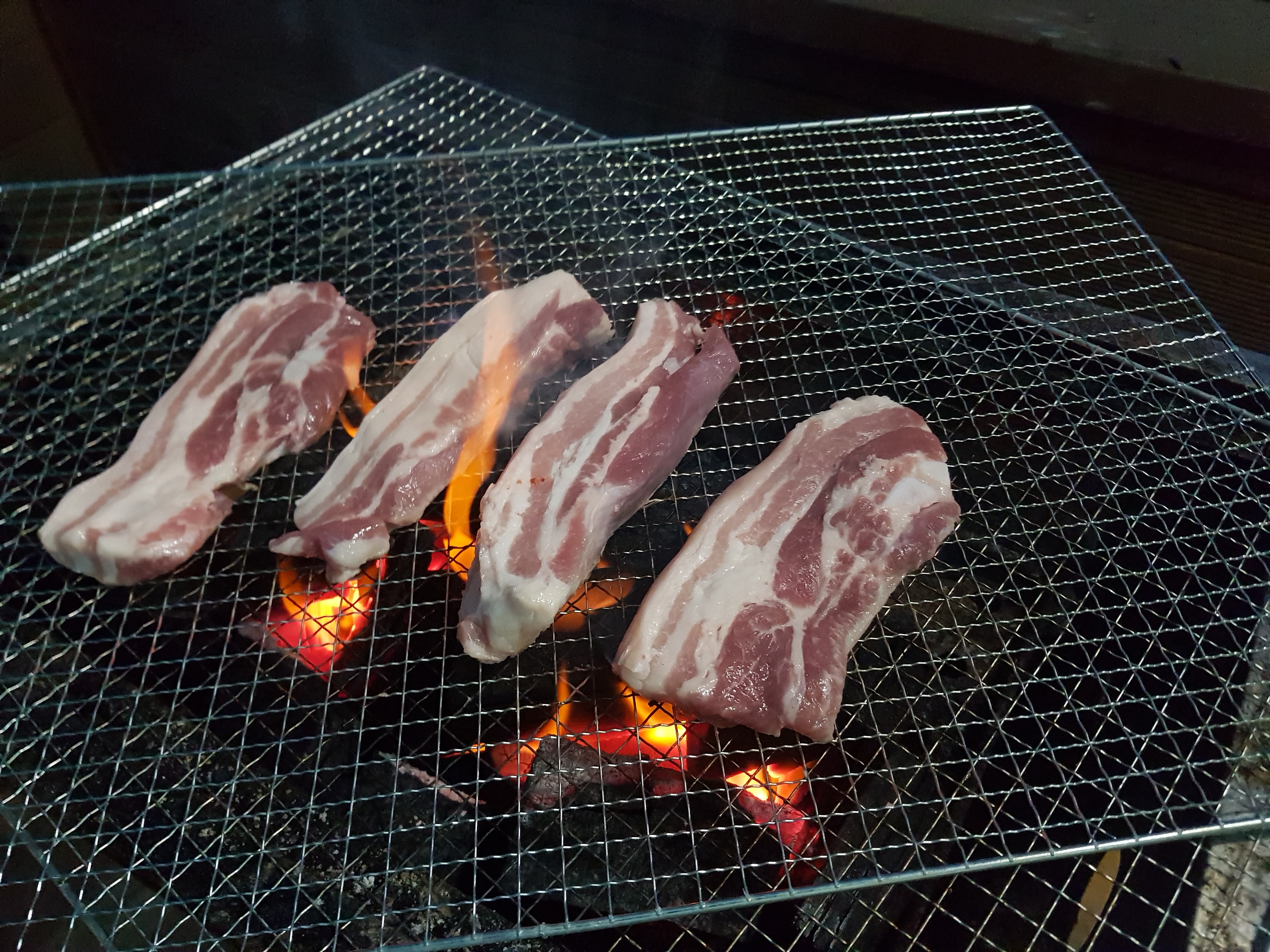 문경아가씨 문경약돌돼지정육점