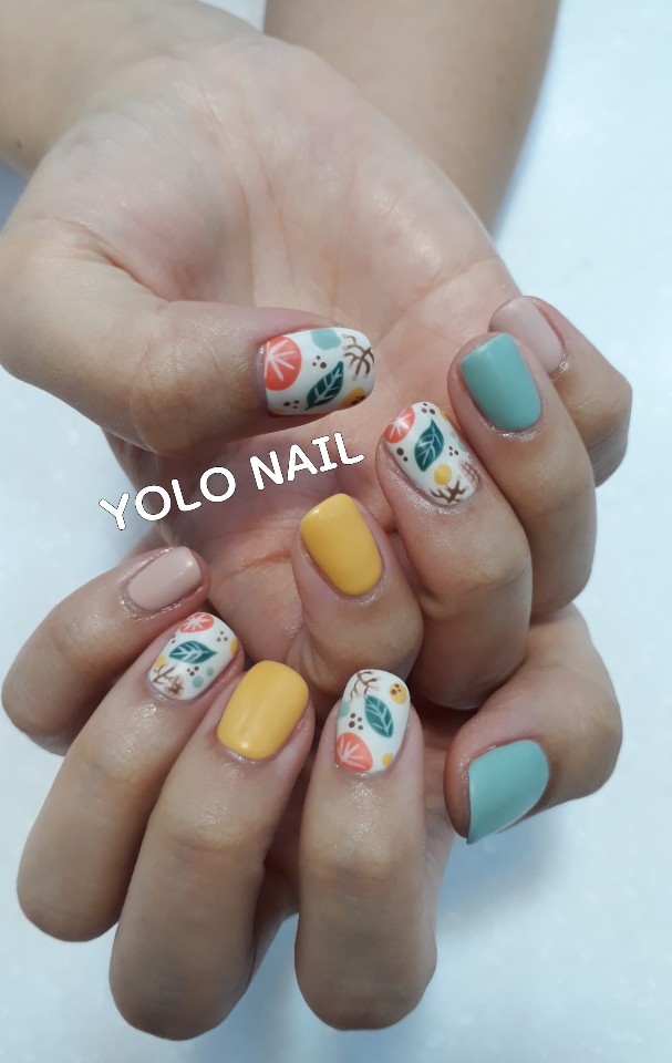 욜로네일 대표 이미지