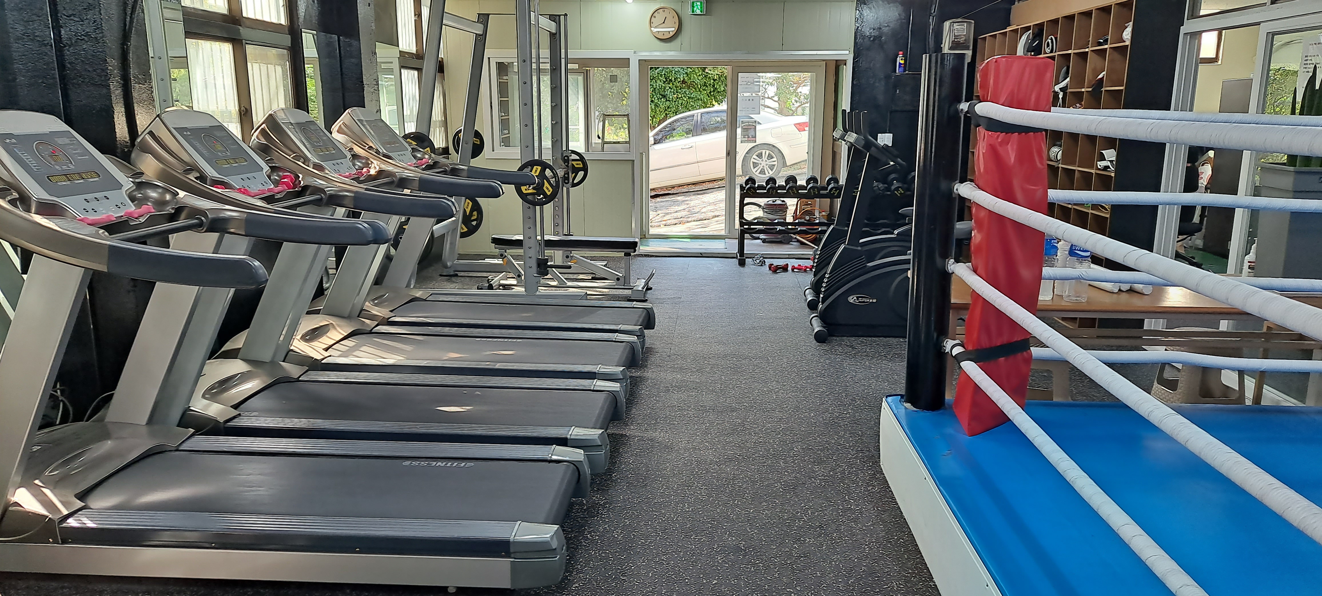부산 남구 석포로 복싱체육관 아세아 복싱 다이어트 클럽 내부 모습 2