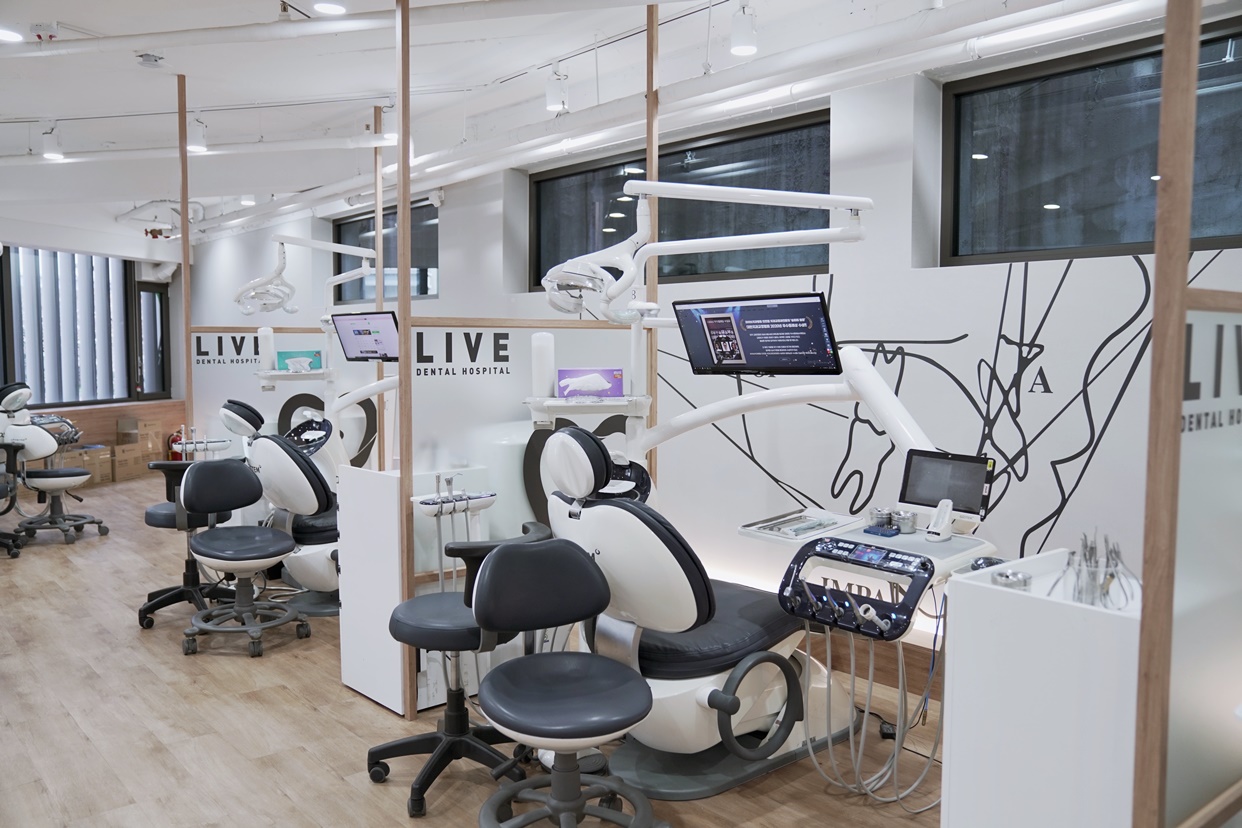 라이브치과병원 대표 이미지