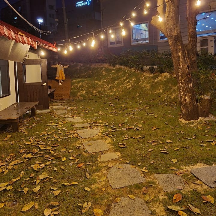 돌담집