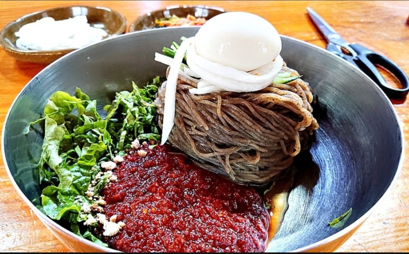 토담막국수