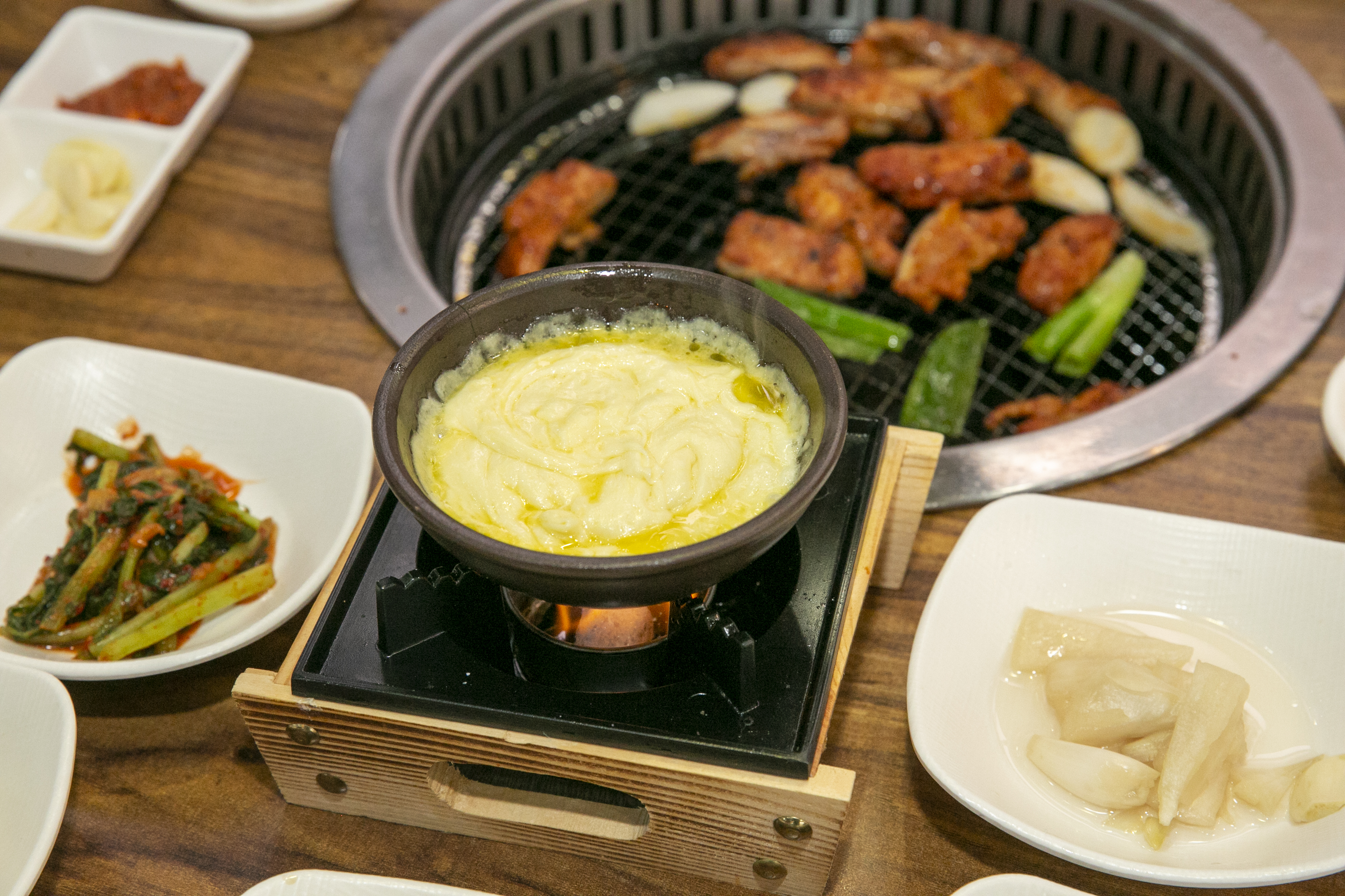 사랑굿숯불닭갈비와막국수 1호점