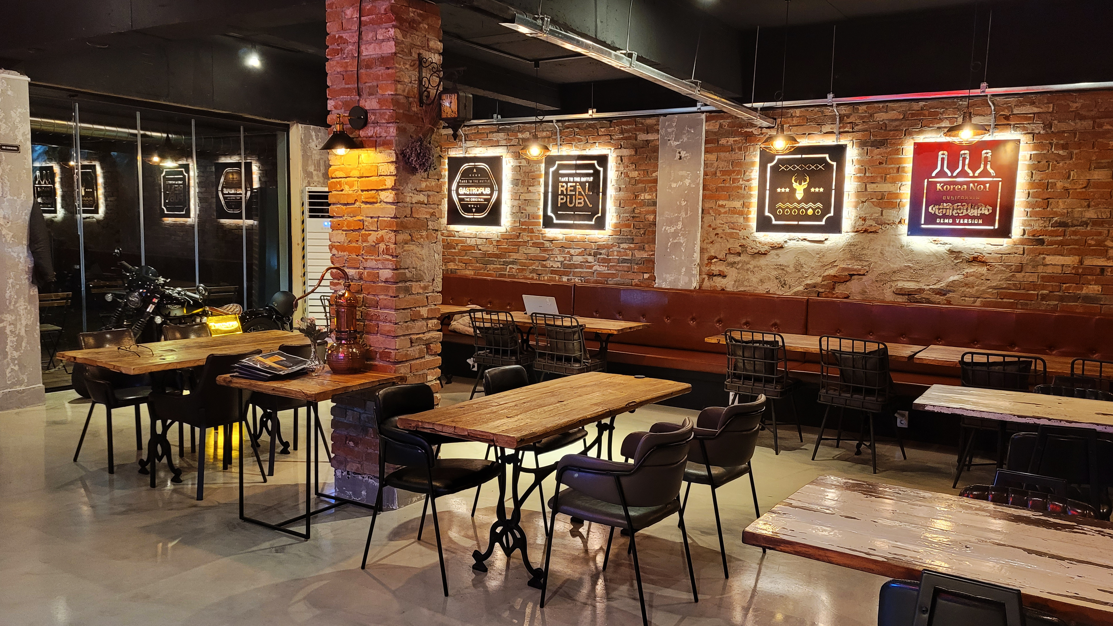 리얼펍 장호원점 대표 이미지