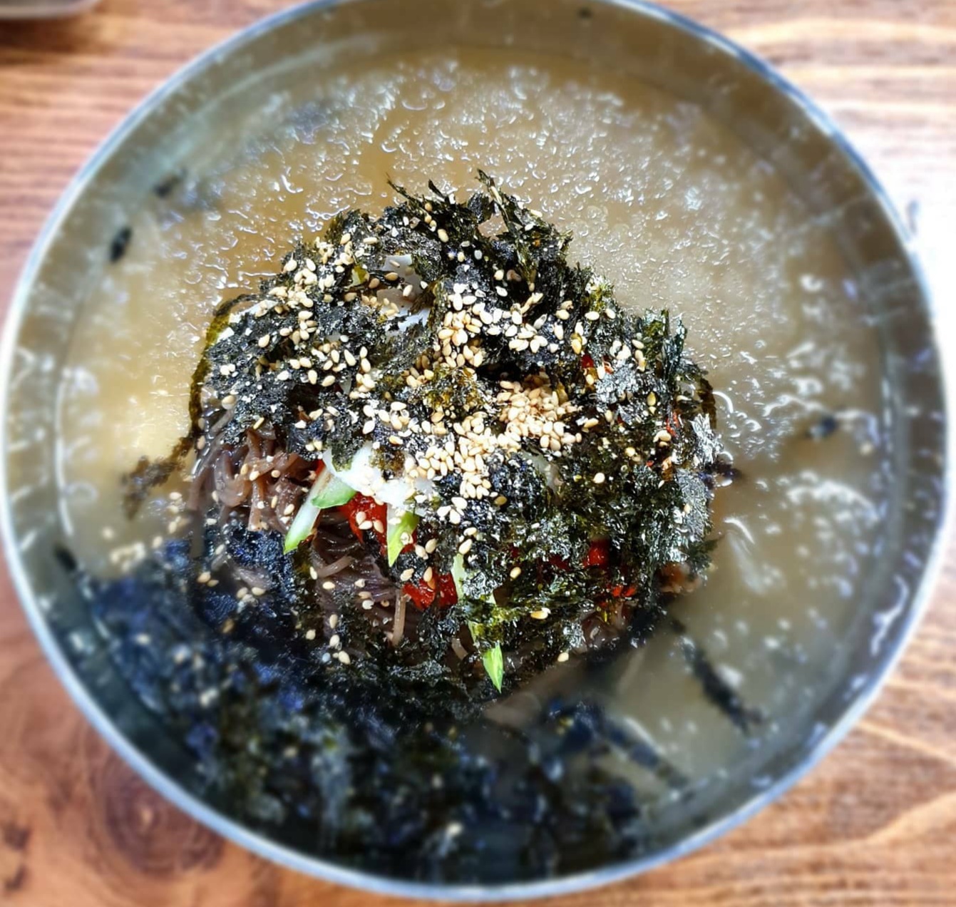 강릉해변메밀막국수 송도점 내부 또는 관련 모습