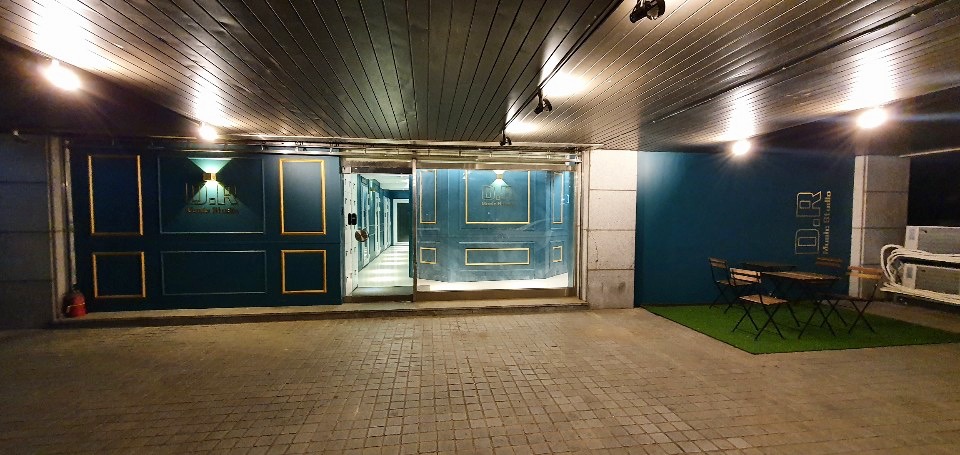 2번째 스튜디오 사진