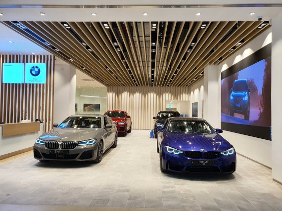 내쇼날모터스 BMW 스타필드 안성 전시장