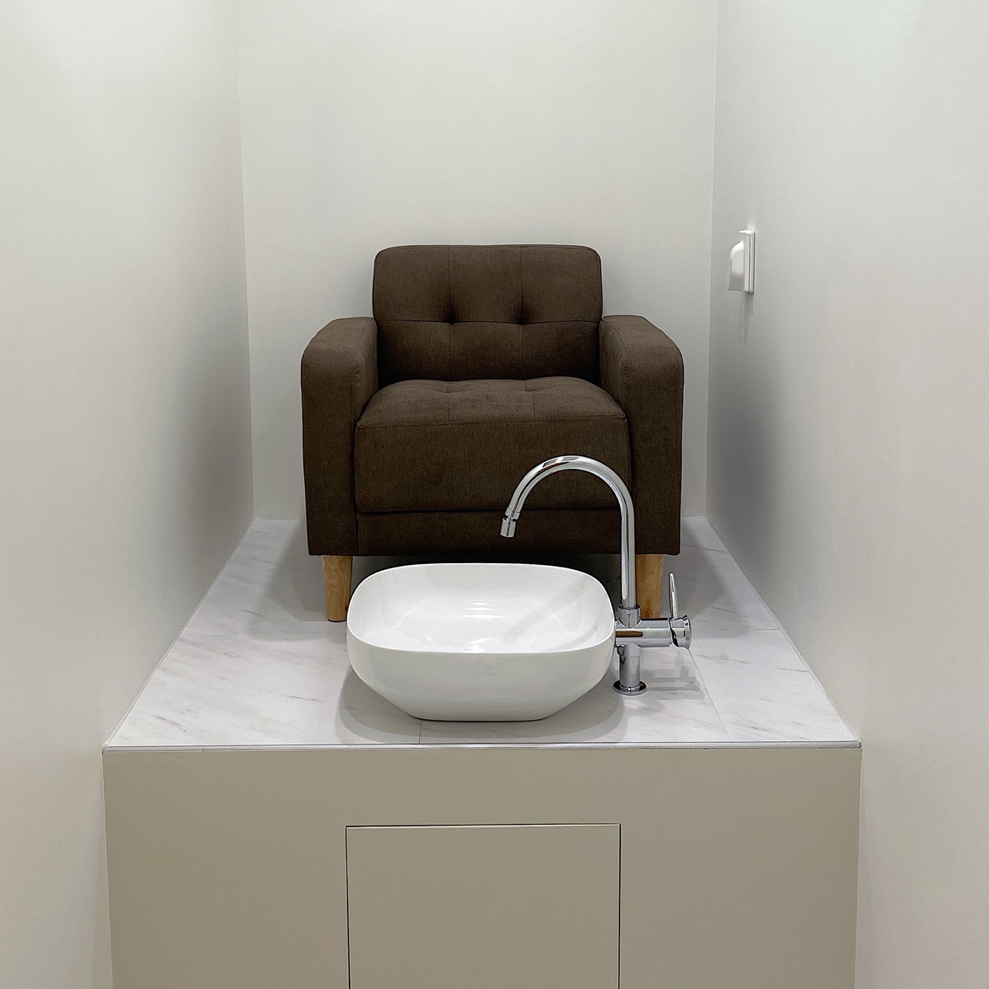 네일바이비 대표 이미지