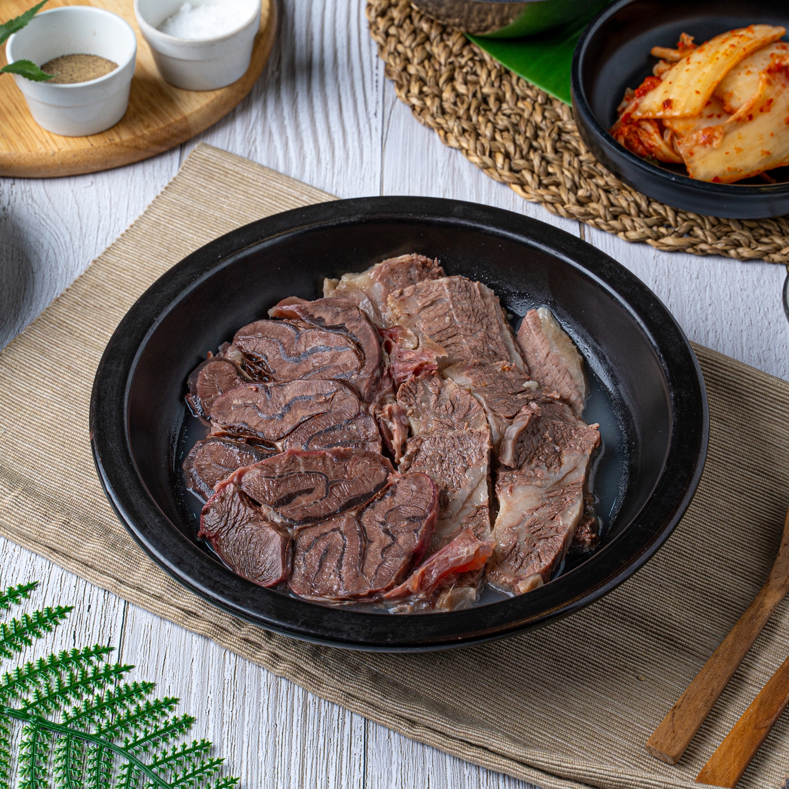 한우암소수육