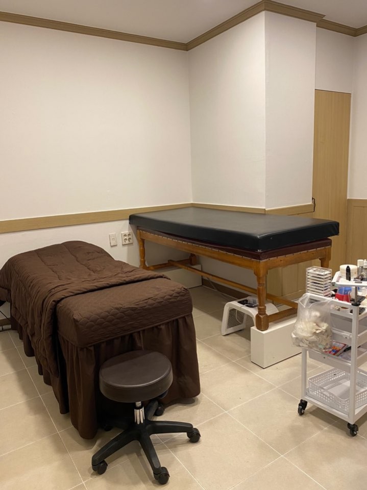 홀드핀칭 네일제작소 대표 이미지