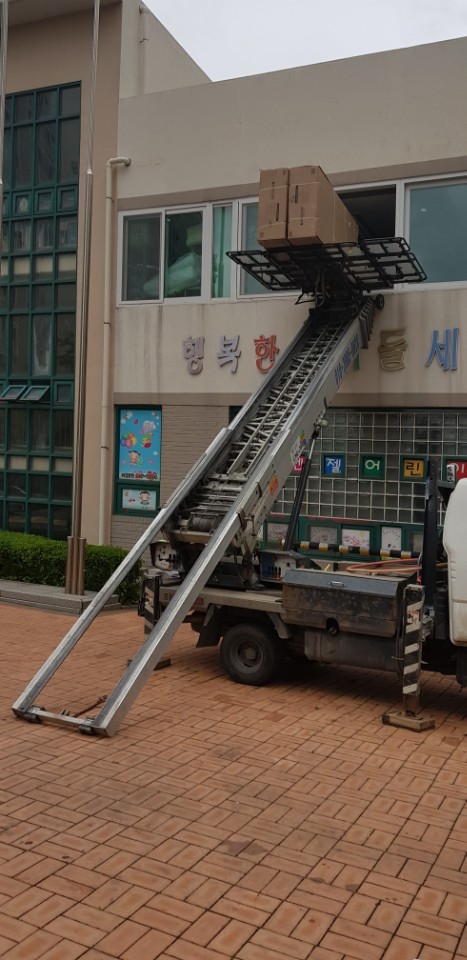 사다리차 경기 화성시 우수업체 사다리차비용 사다리차요금표 용달이사비용 고층사다리차 전국콜사다리차