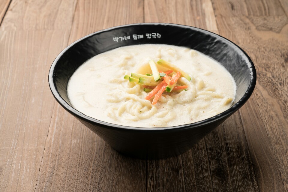 박가네들깨칼국수 목동직영점