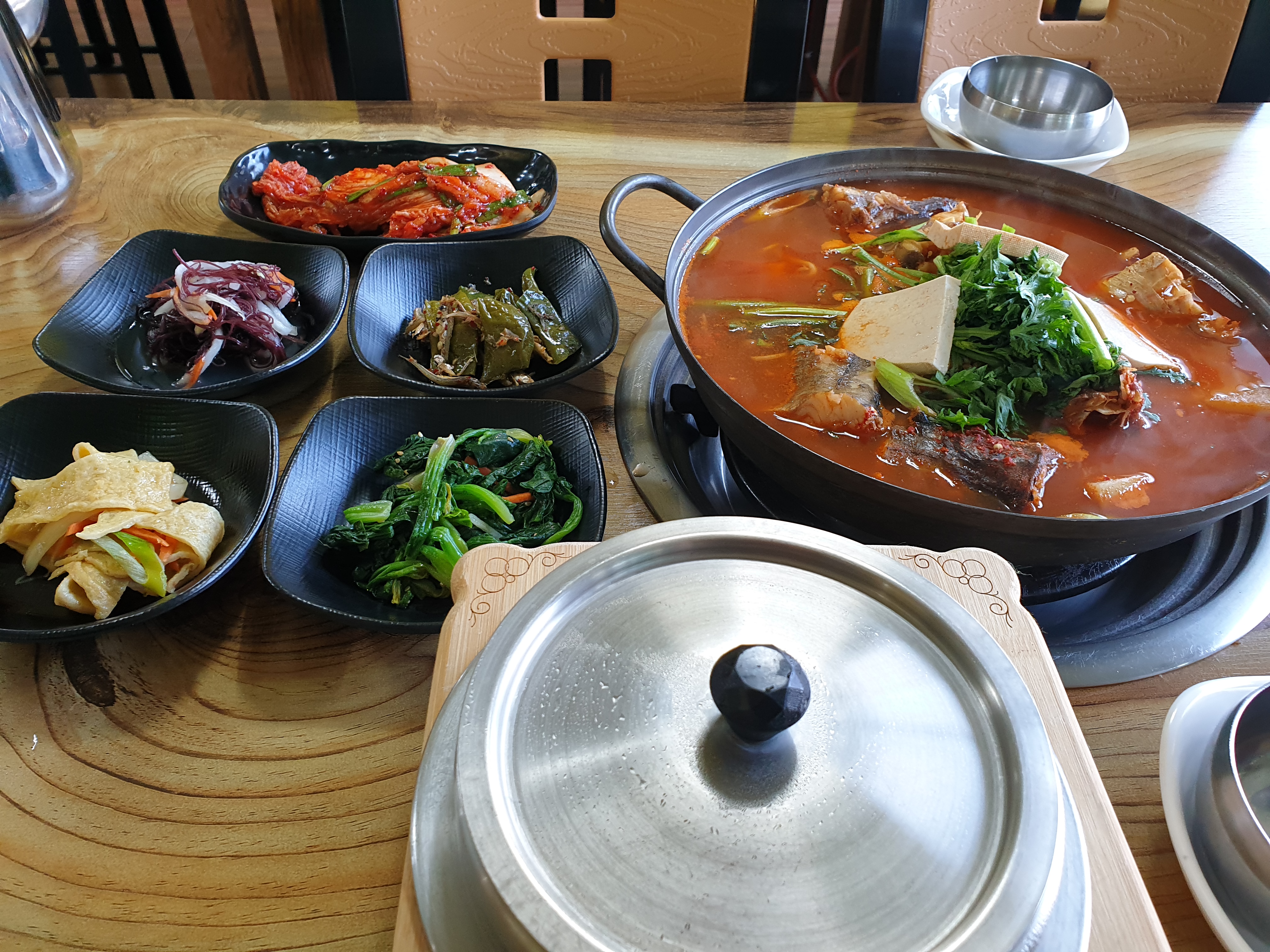 가마솥밥김치찌개