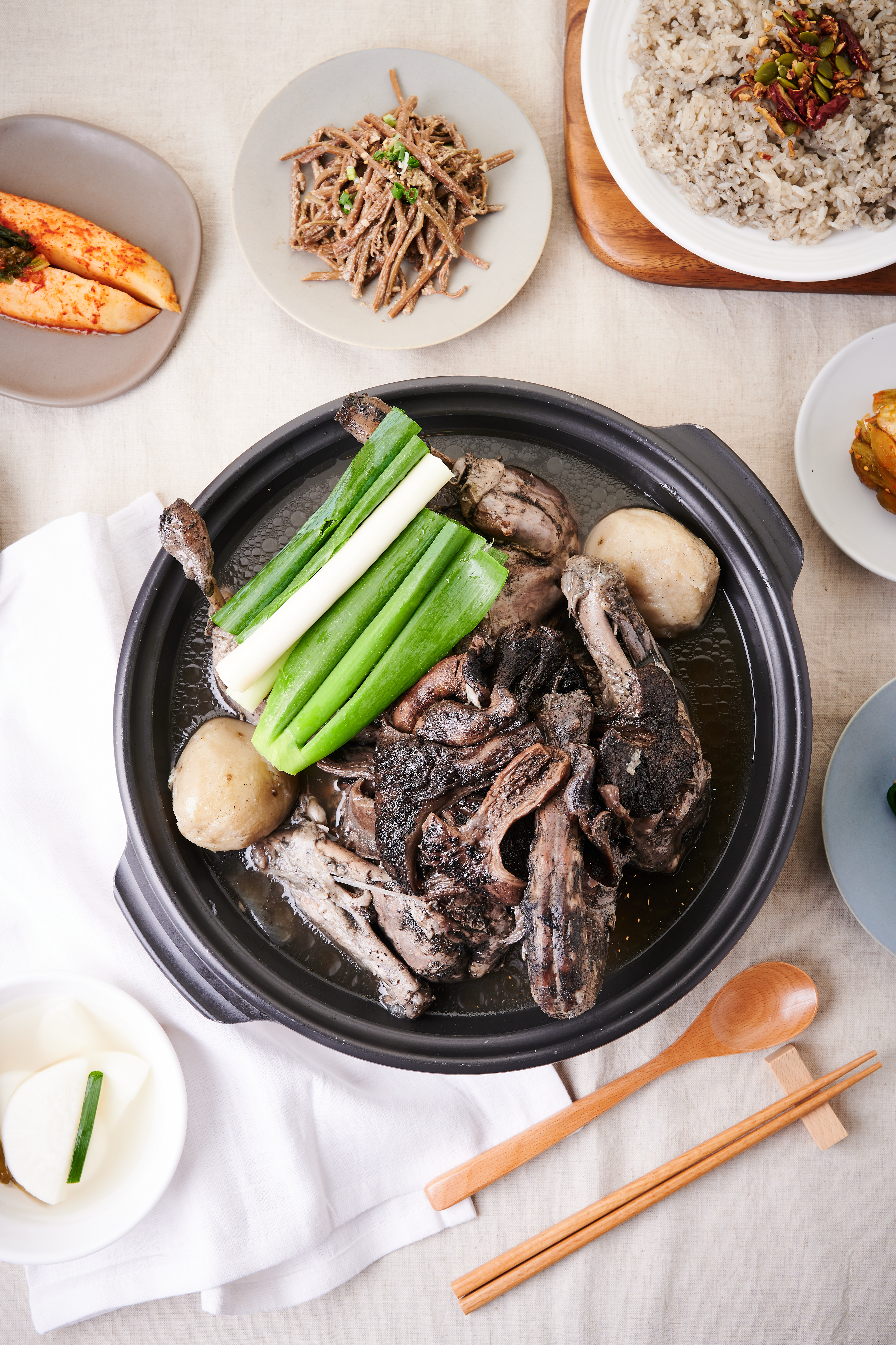 둠지능이버섯백숙