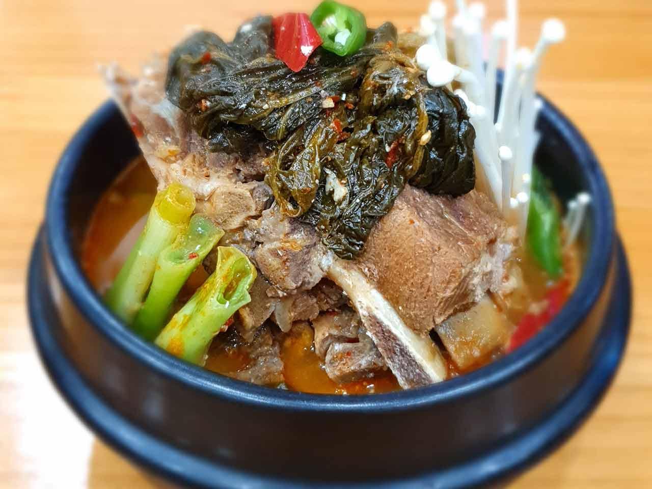 네이버 플레이스 맷돌우리콩감자탕 본점 : 네이버