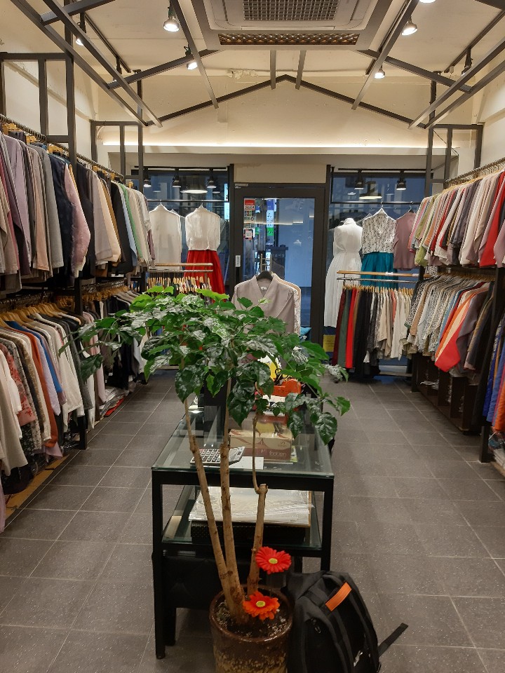 모둠삼방 인사점