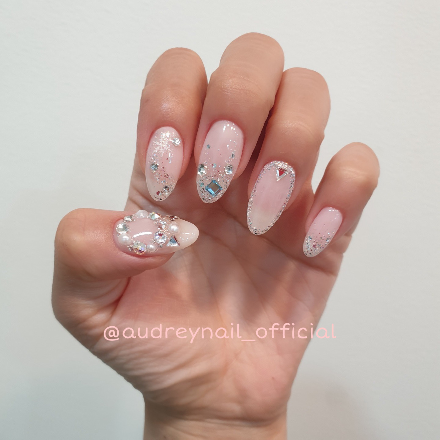 오드리네일