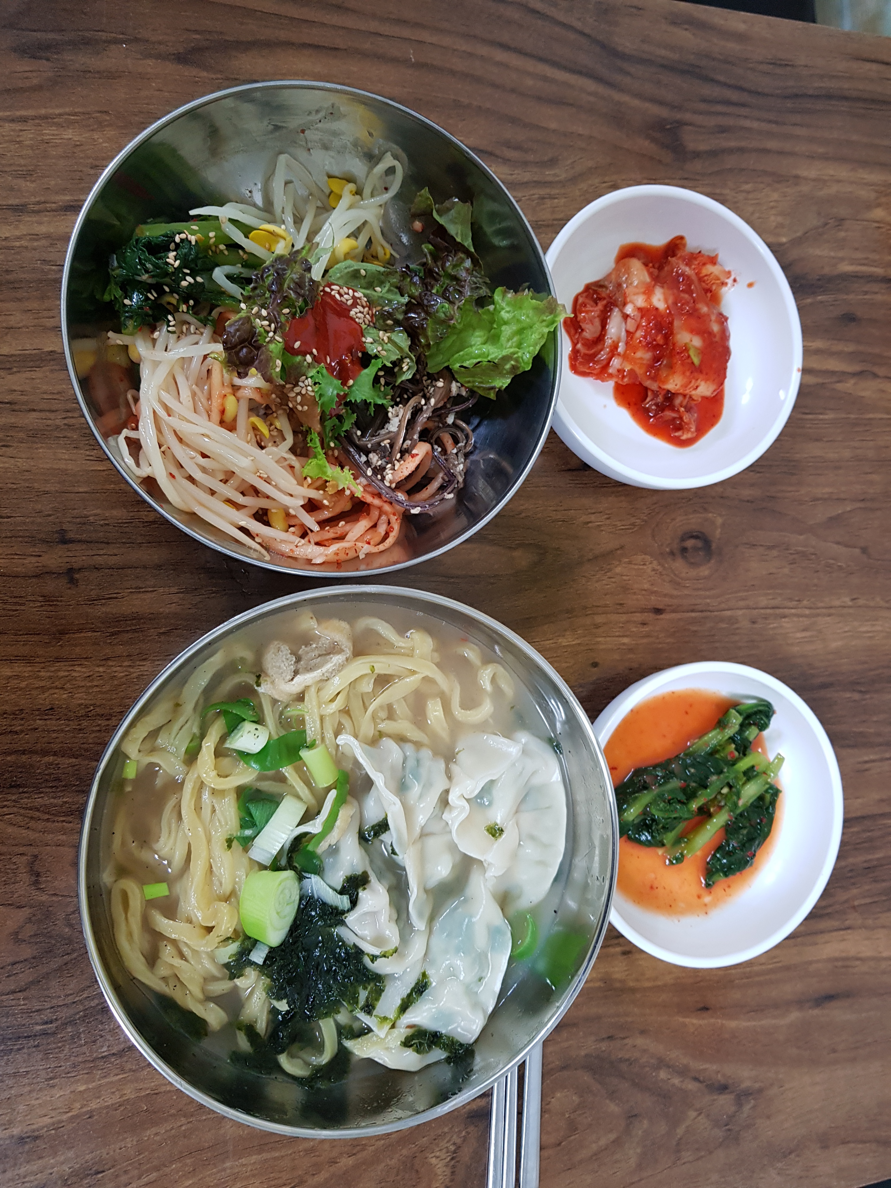 박가네 보리밥.손칼국수