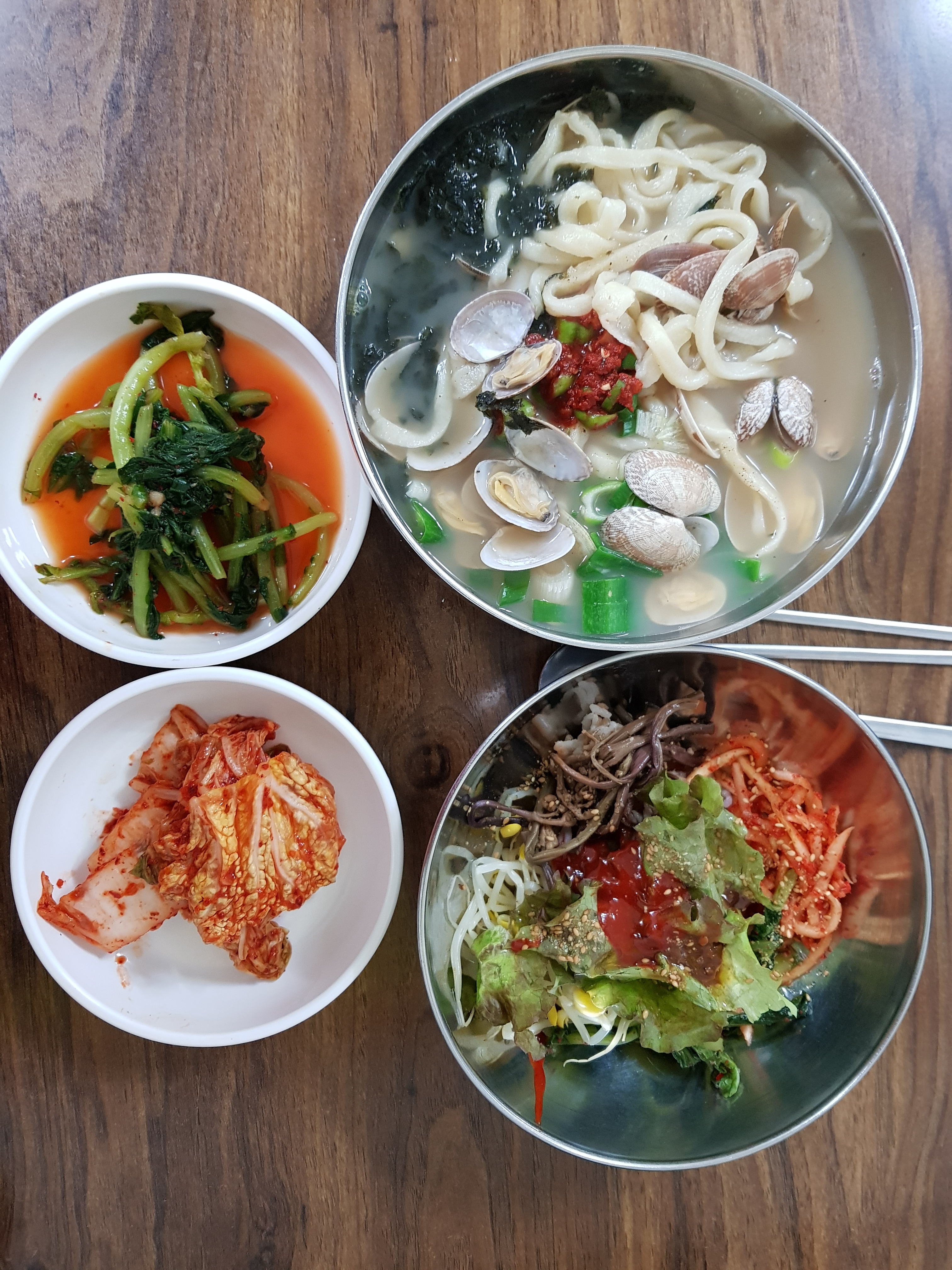 박가네 보리밥.손칼국수