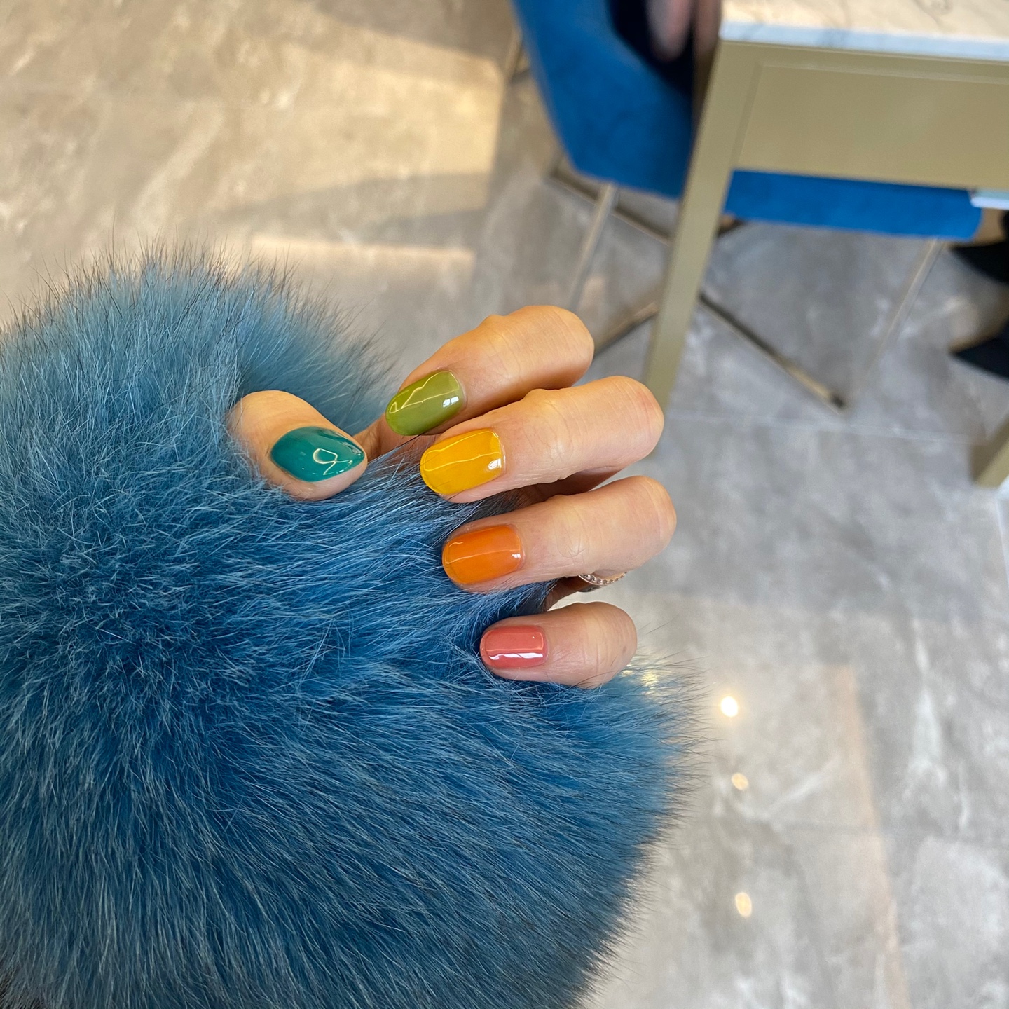 네일윤