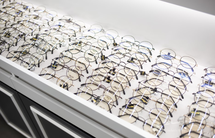 으뜸플러스안경 잠실새내역점 대표 이미지