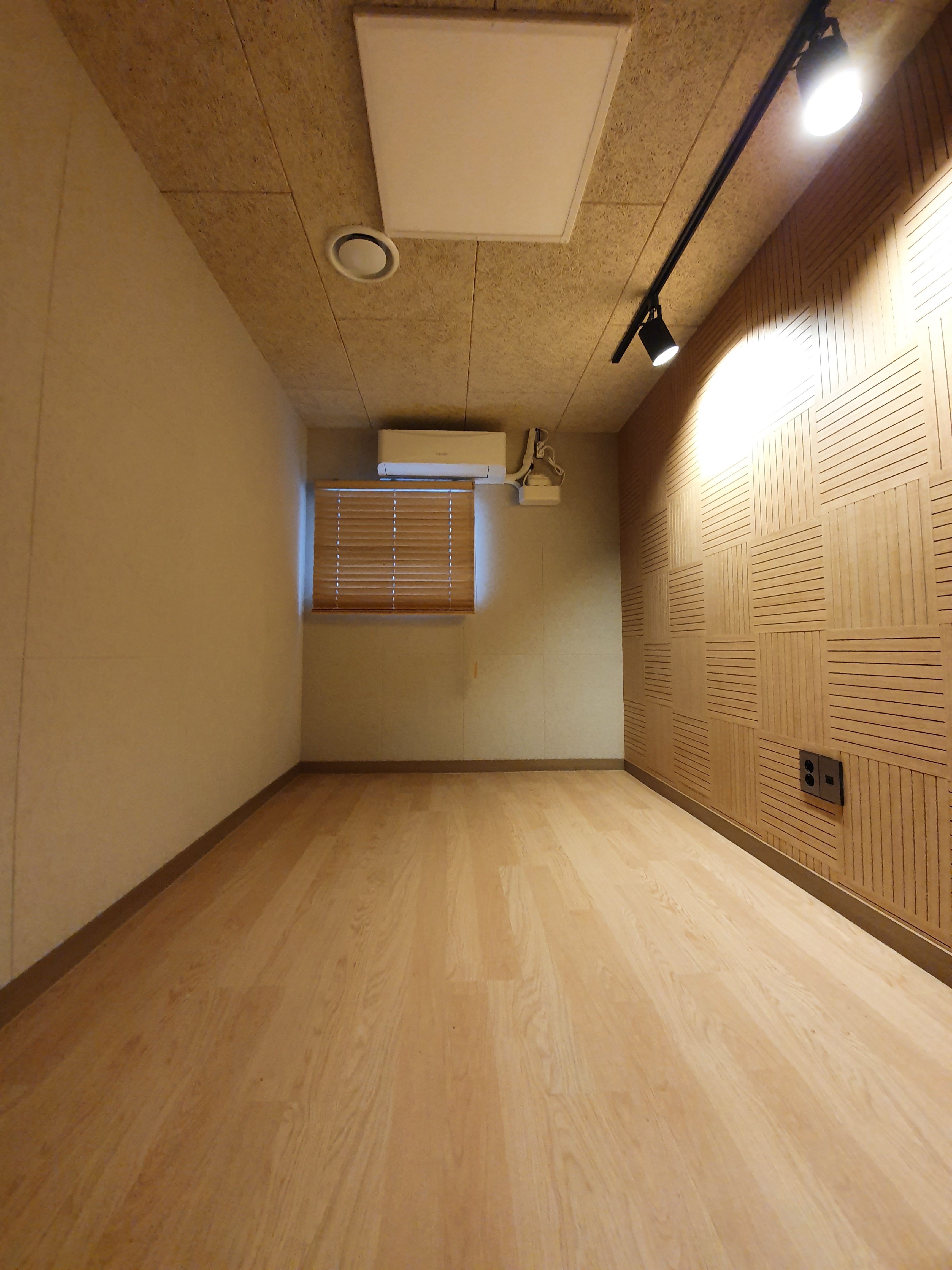 1번째 스튜디오 사진