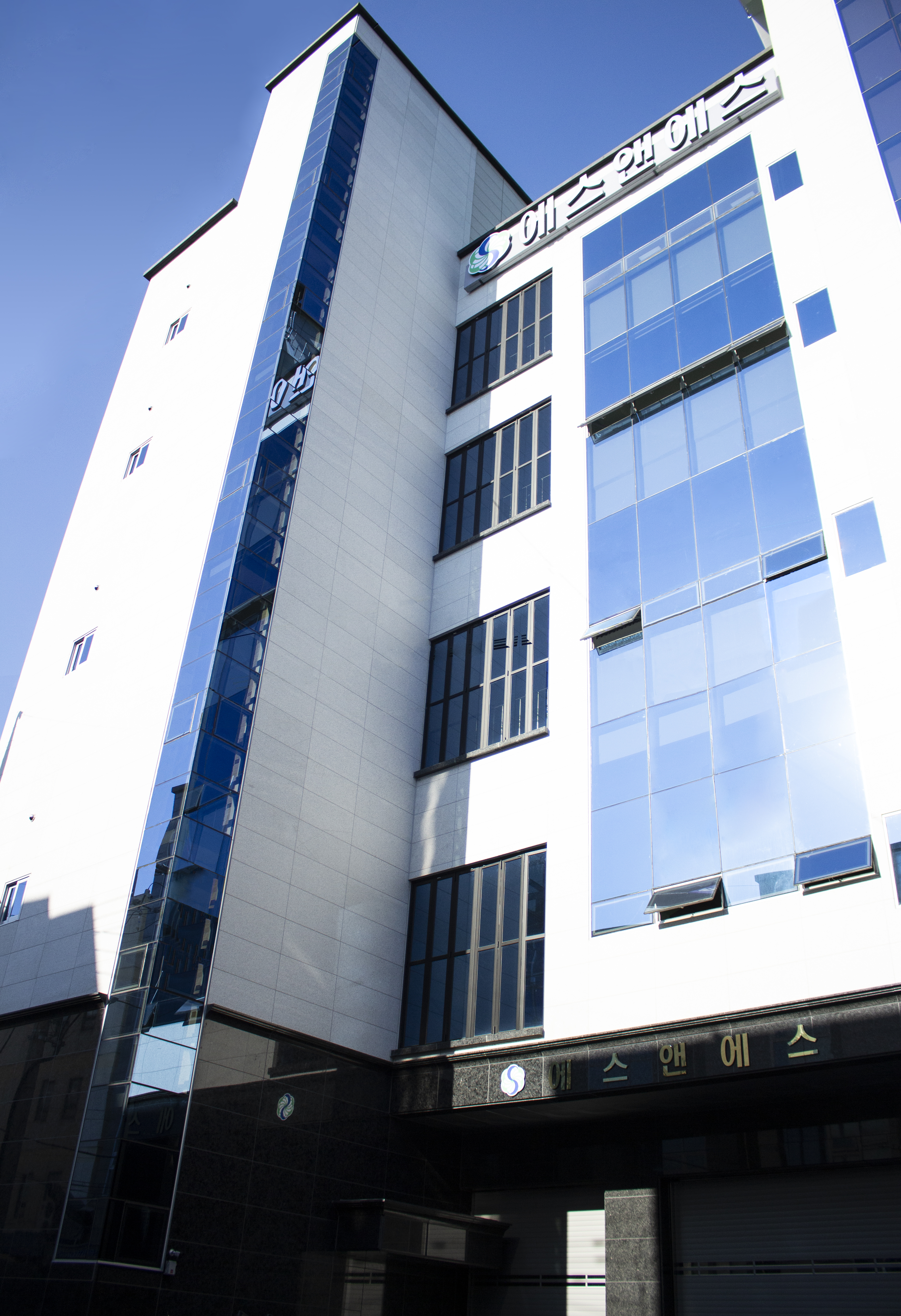 에스앤에스 테크놀러지