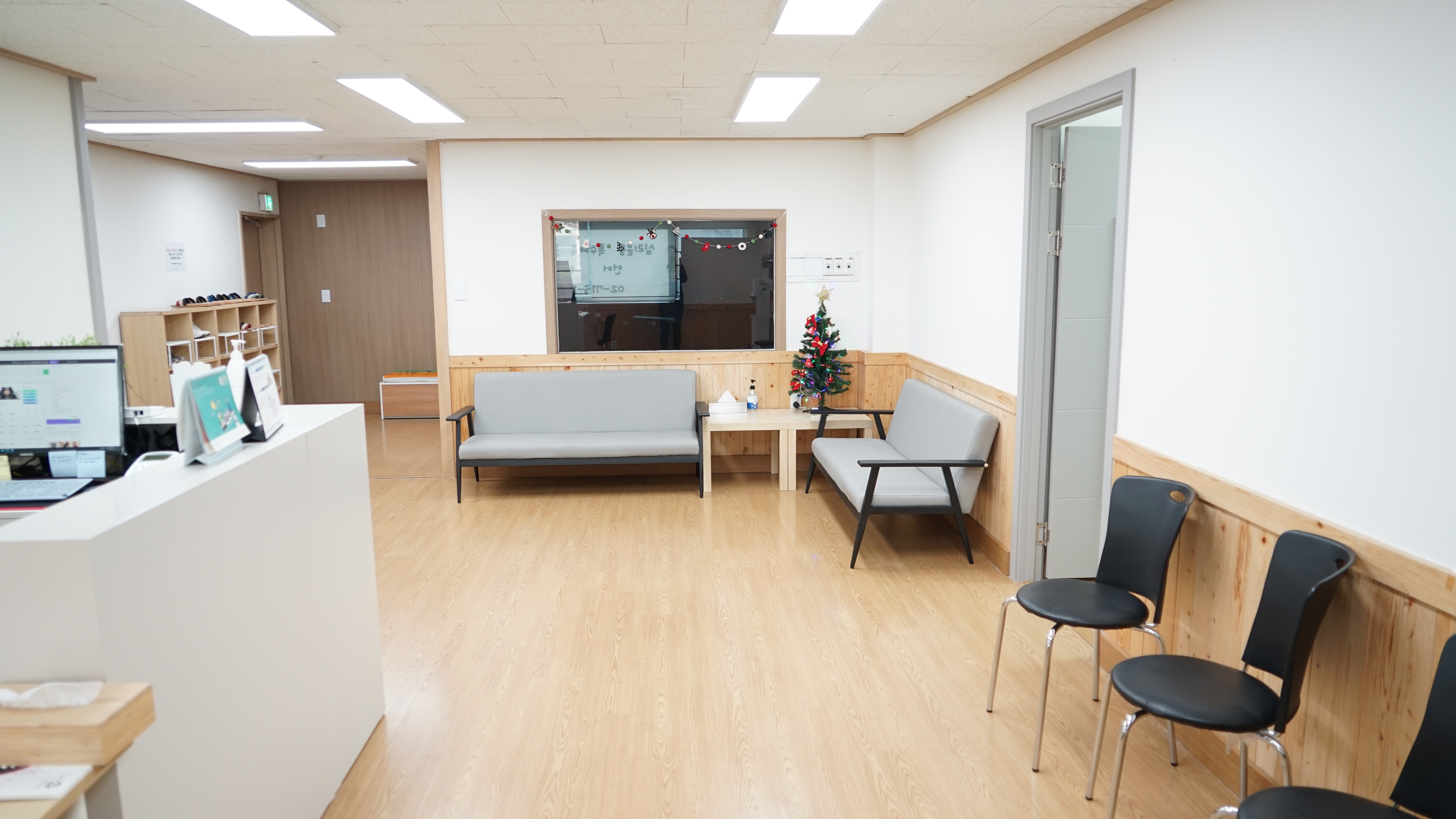 더아이다움 대표 이미지