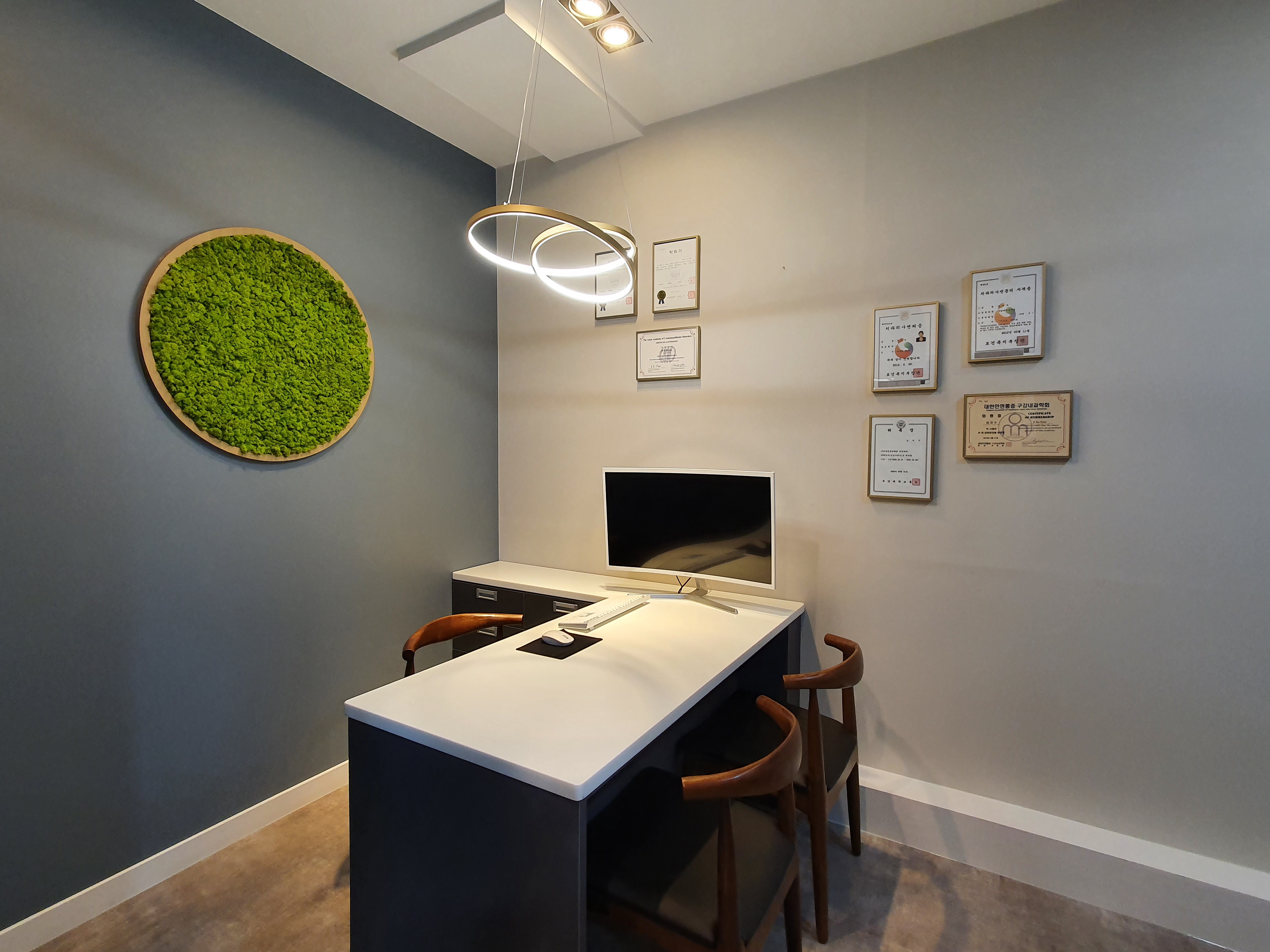 특편한구강내과치과의원 대표 이미지