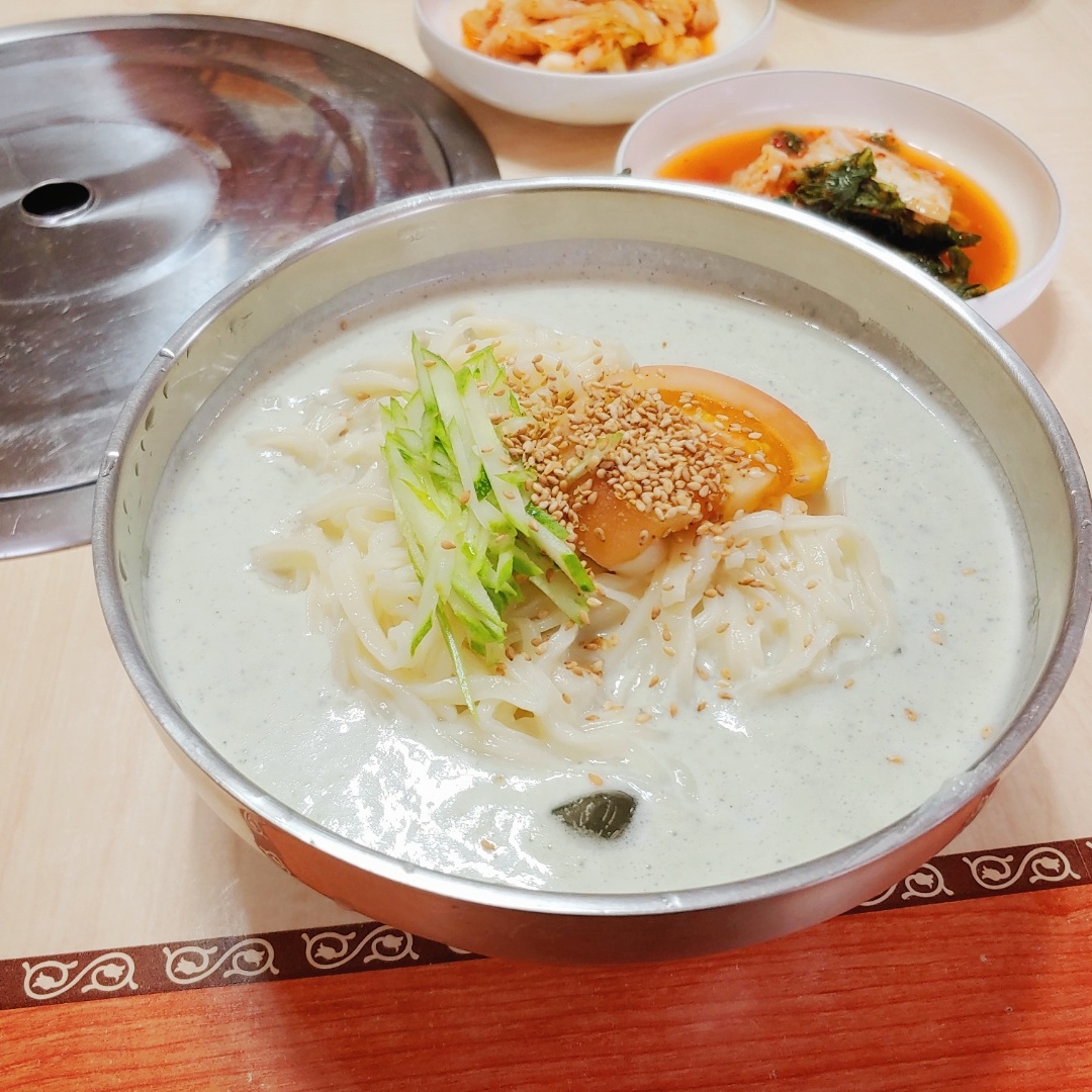 비오네손칼국수