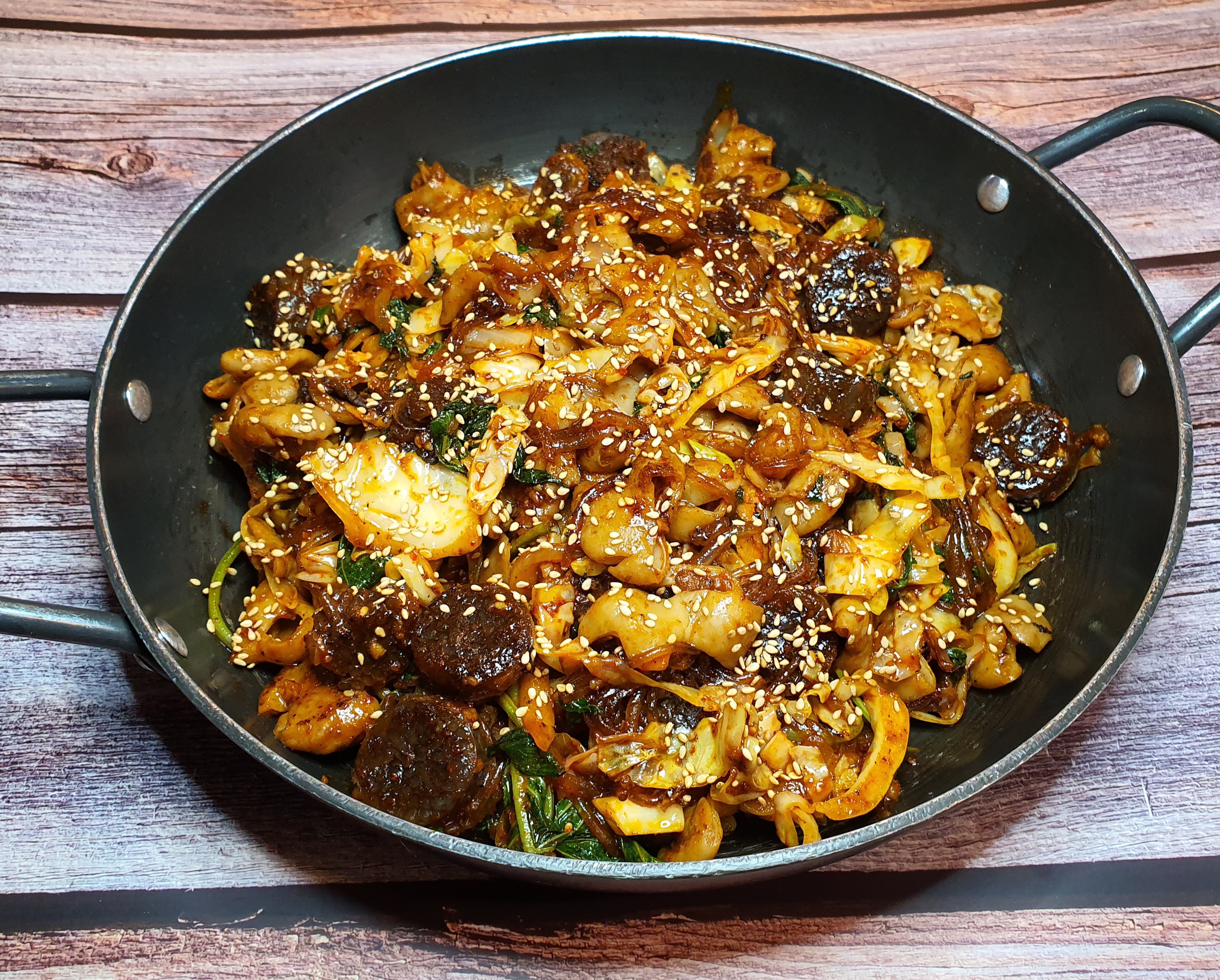 맛골곱창볶음