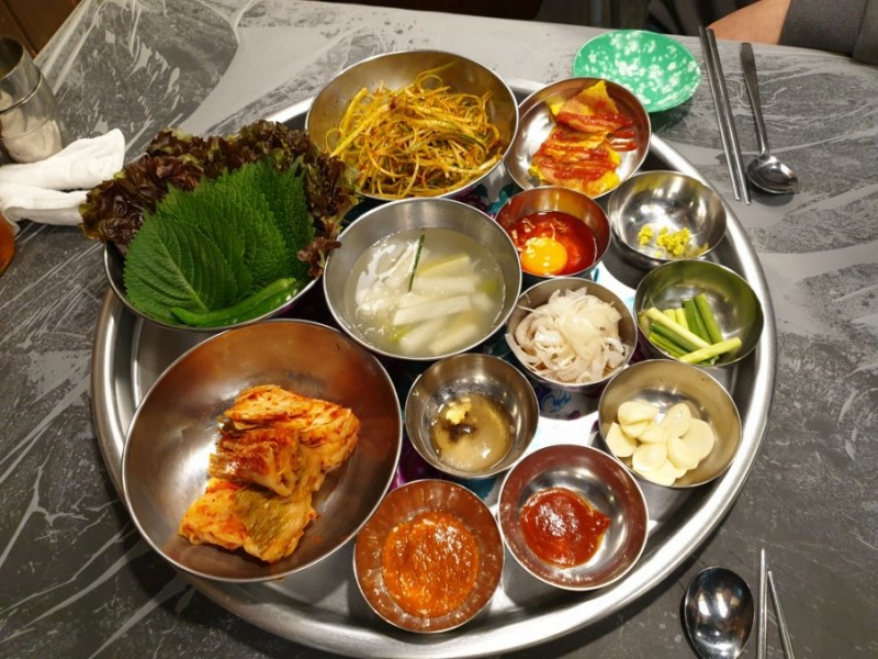 경기 평택시 삼겹살 전문점 오겹살 돼지껍데기 돼지뒷고기 항정살 통삼겹 한돈 목살 선희네집 본점