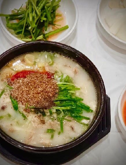홍돼지국밥 본점