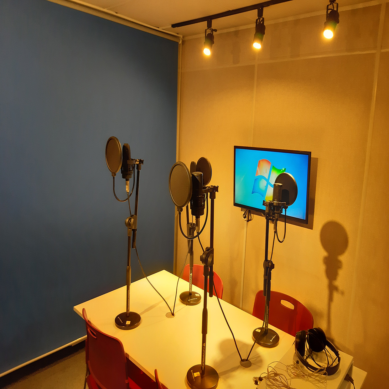 1번째 스튜디오 사진