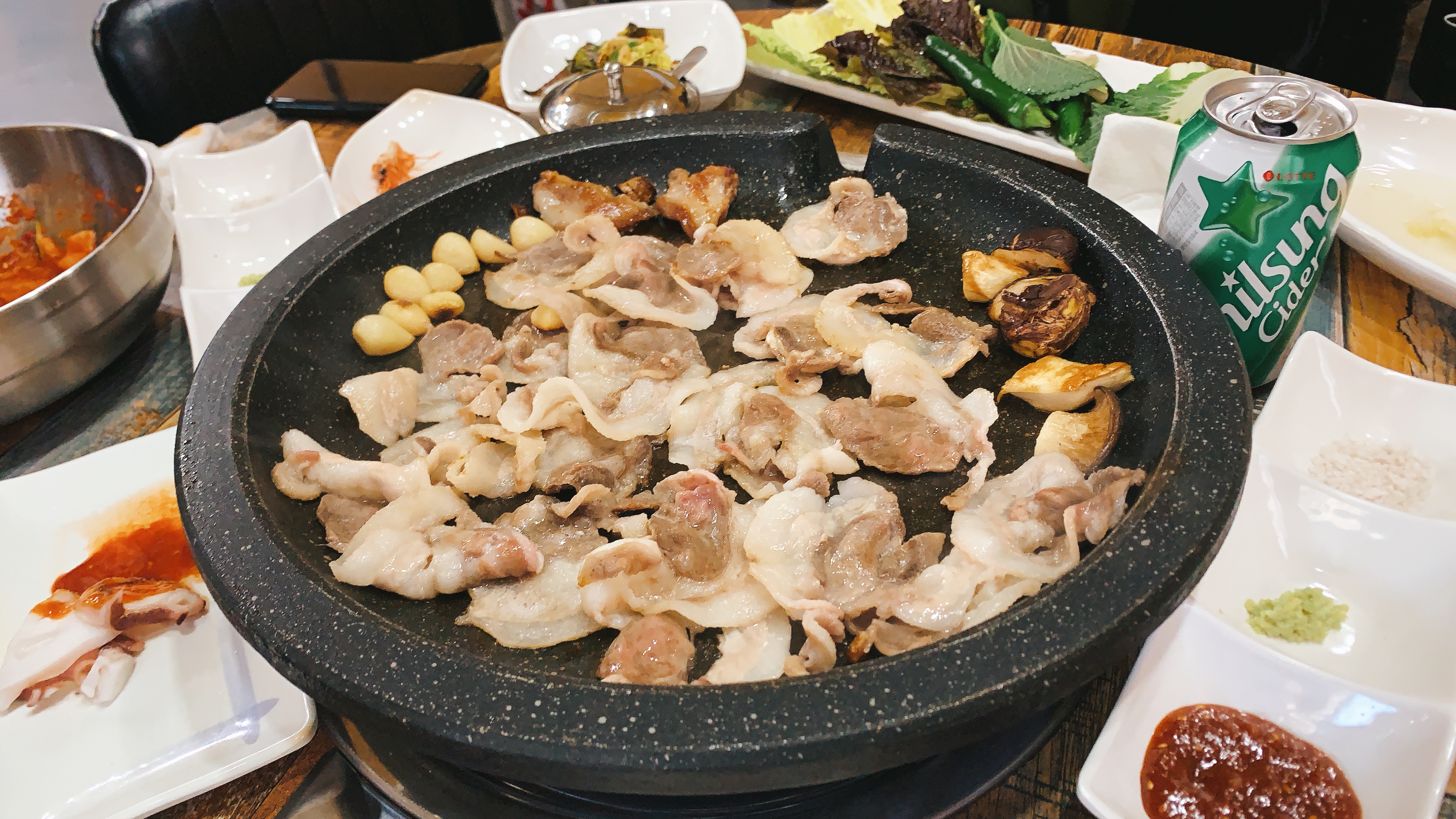 만나명품돼지