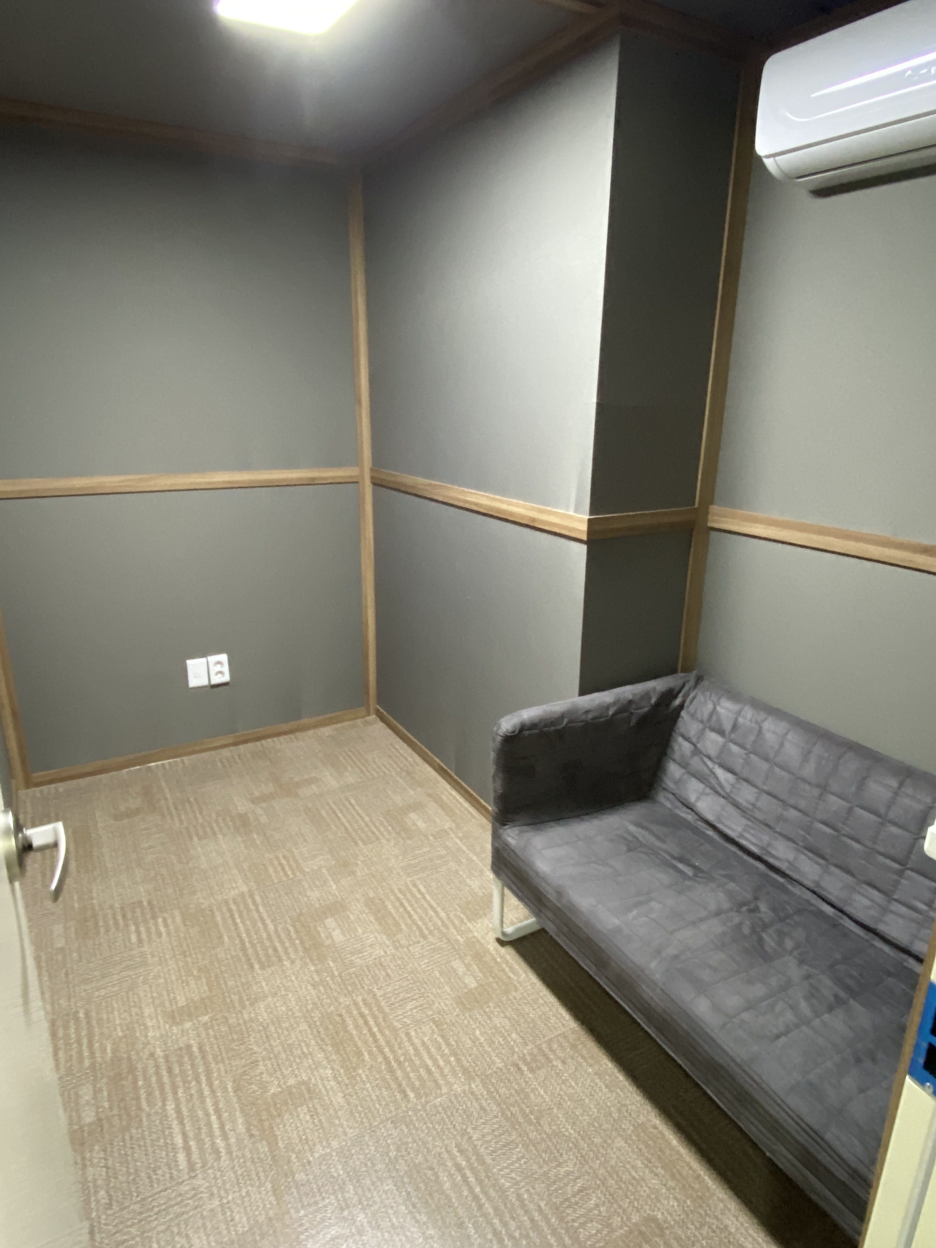 3번째 스튜디오 사진