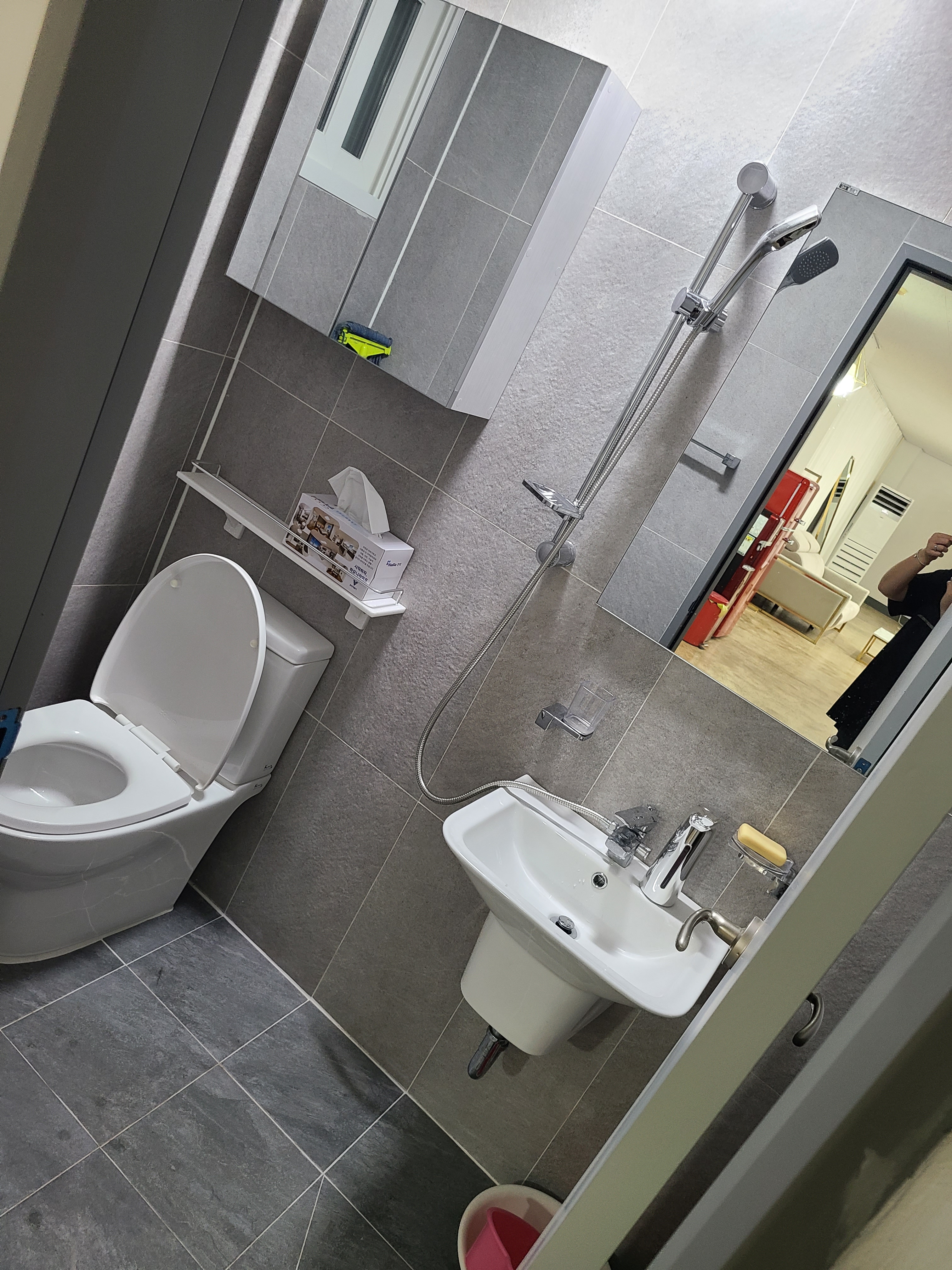 딸기네일 대표 이미지