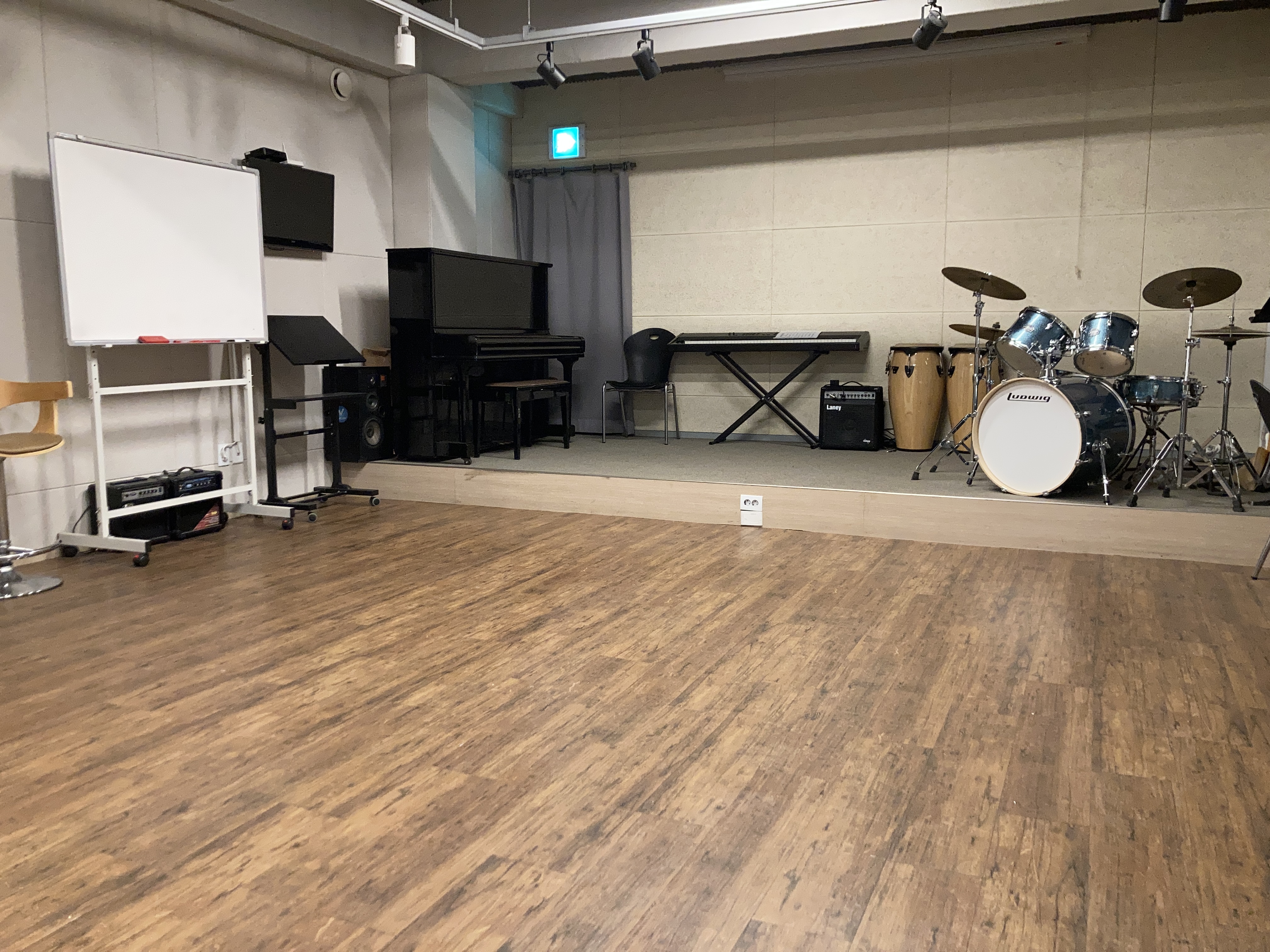 3번째 스튜디오 사진