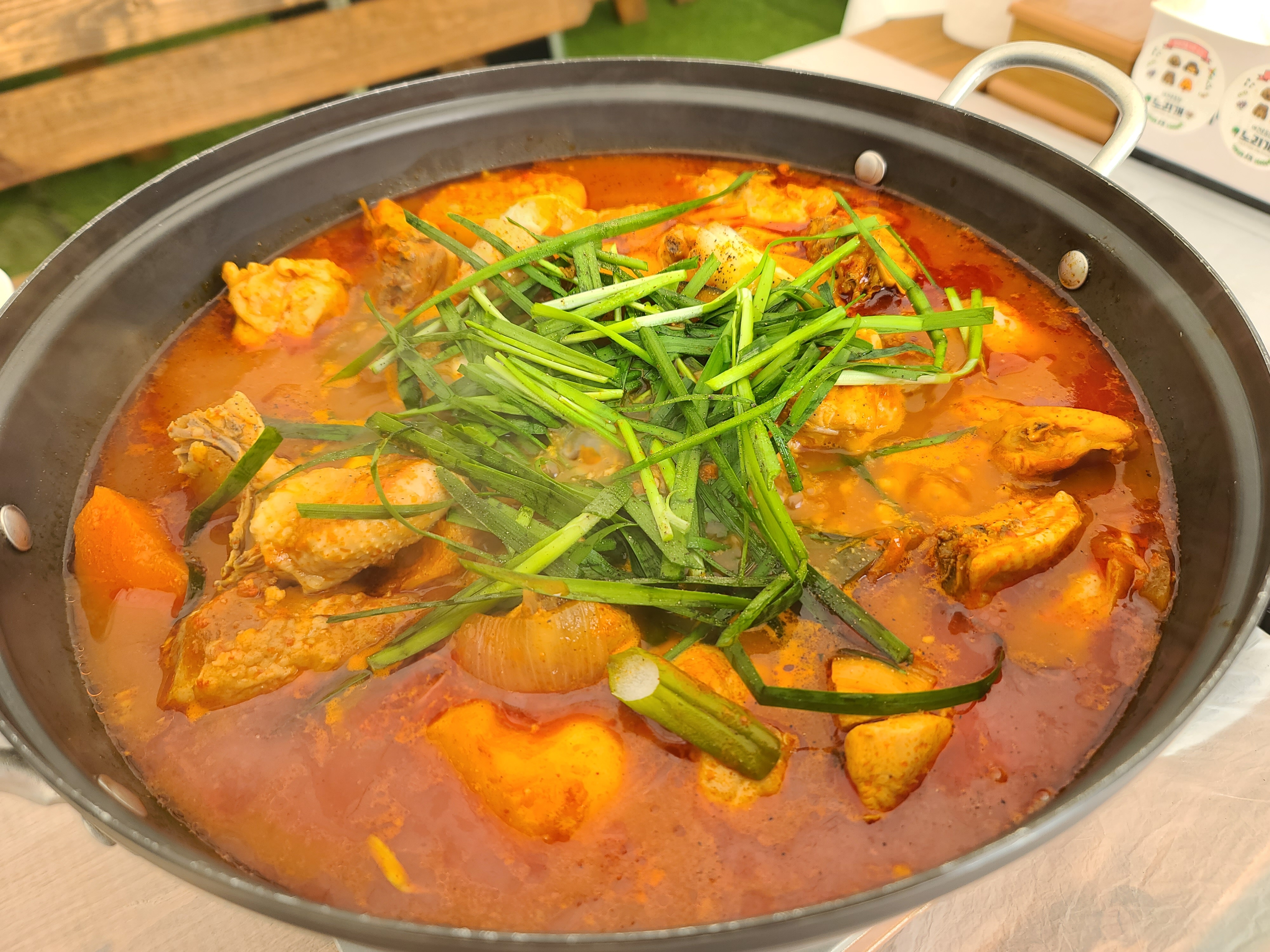 사진 4